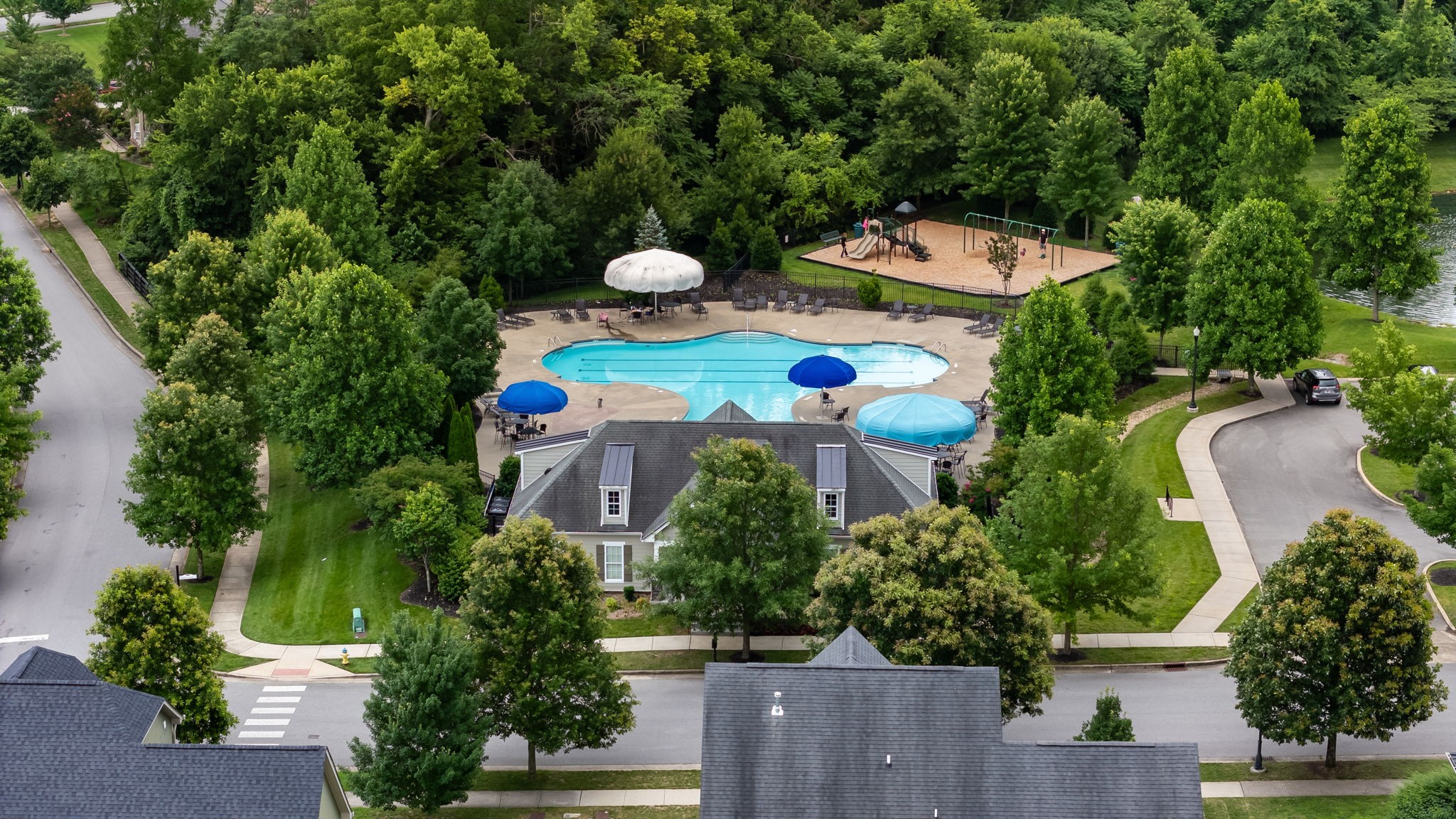 2060 Bushnell Farm Dr