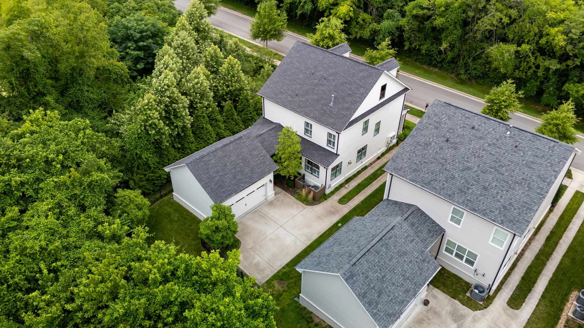 2060 Bushnell Farm Dr
