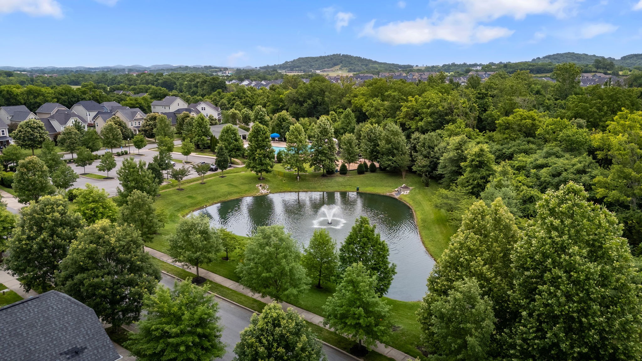 2060 Bushnell Farm Dr