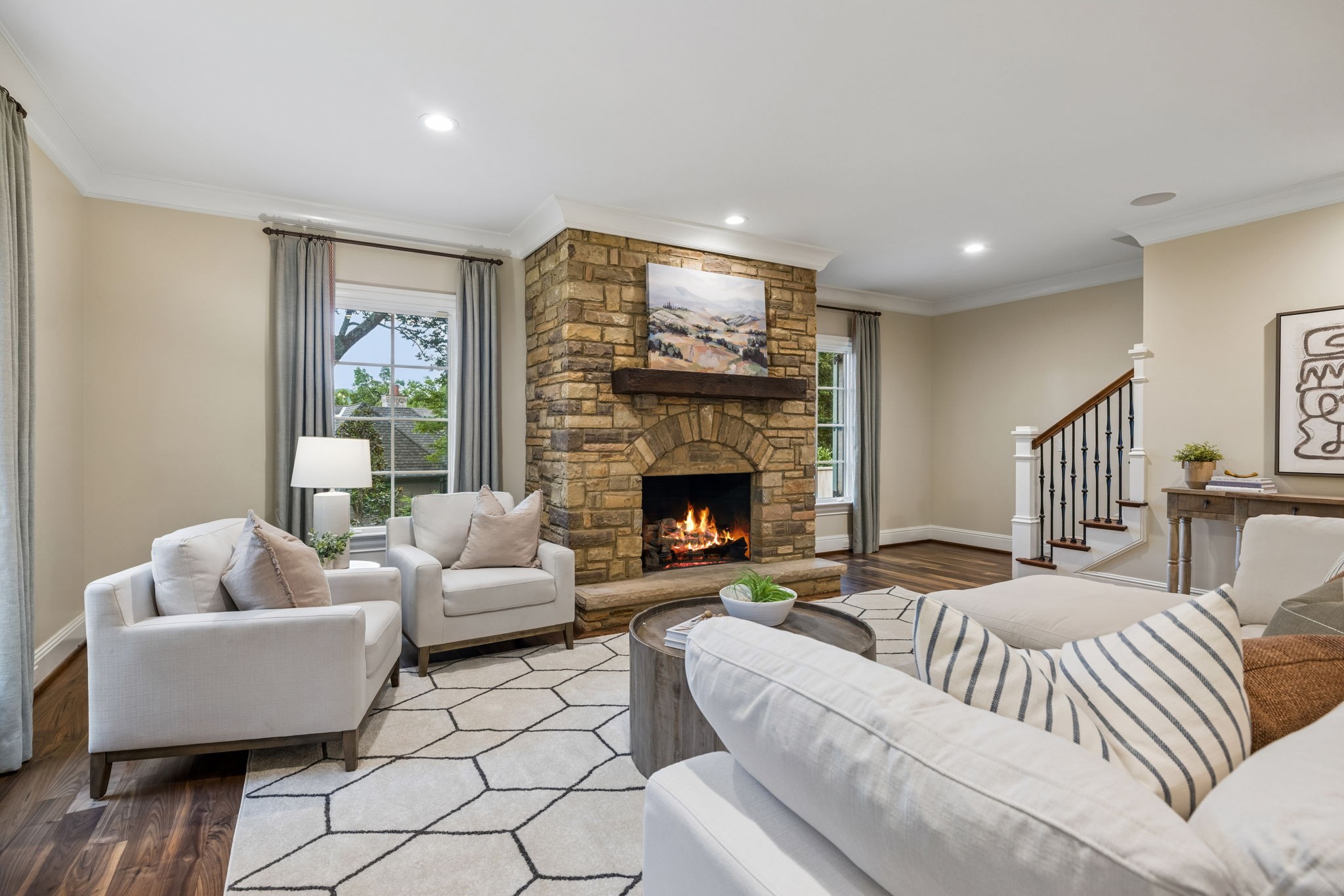 2127 Chickering
