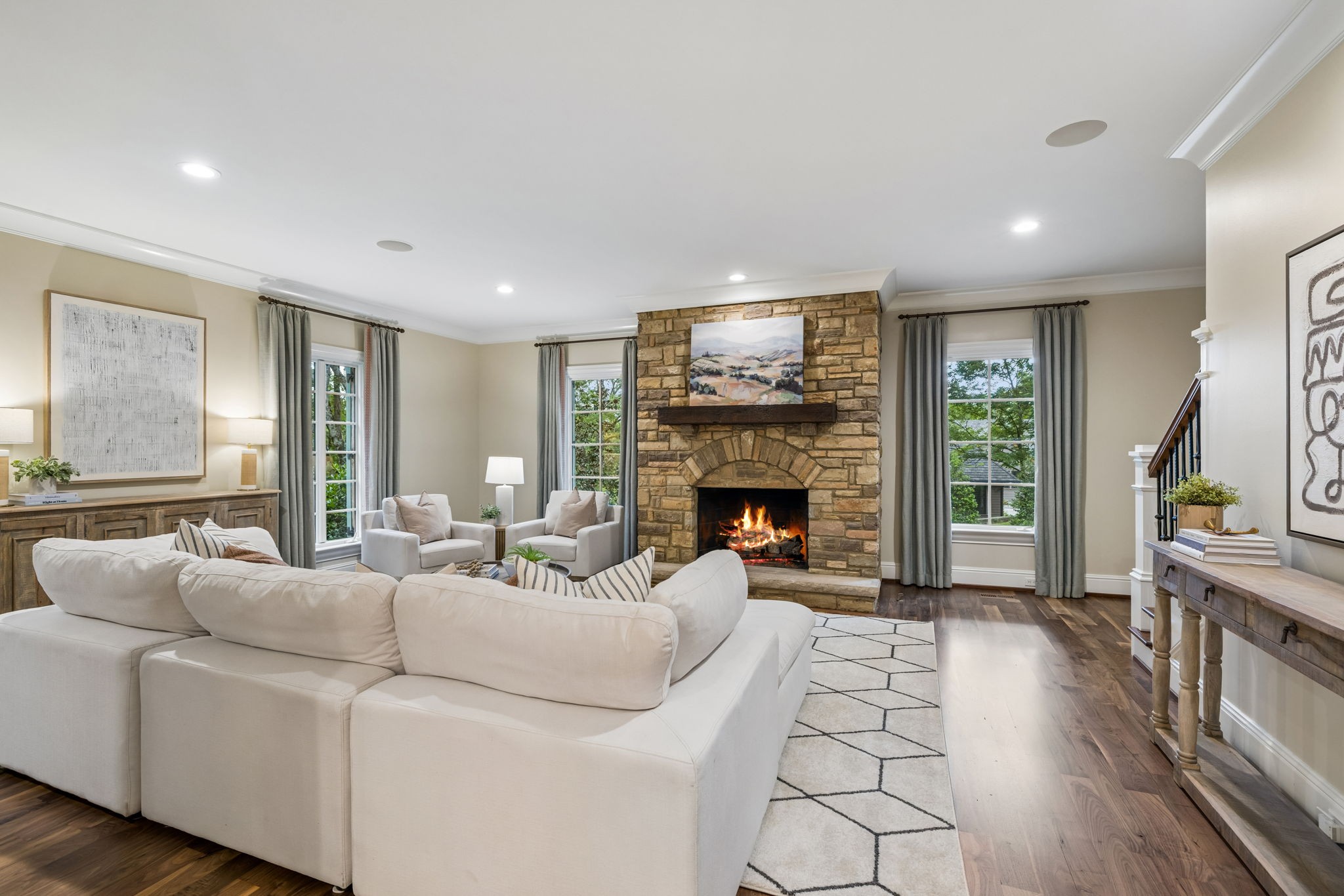 2127 Chickering