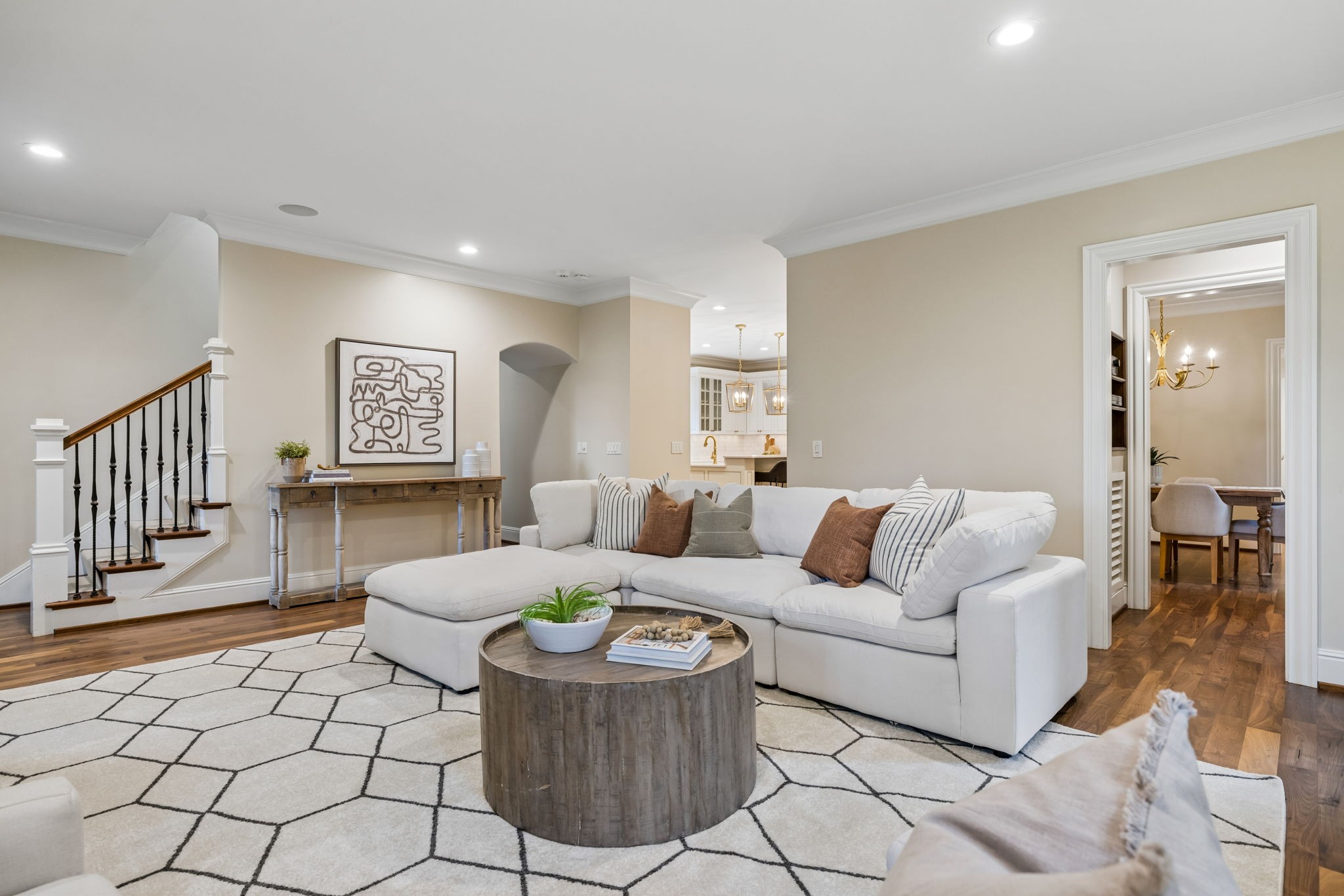 2127 Chickering