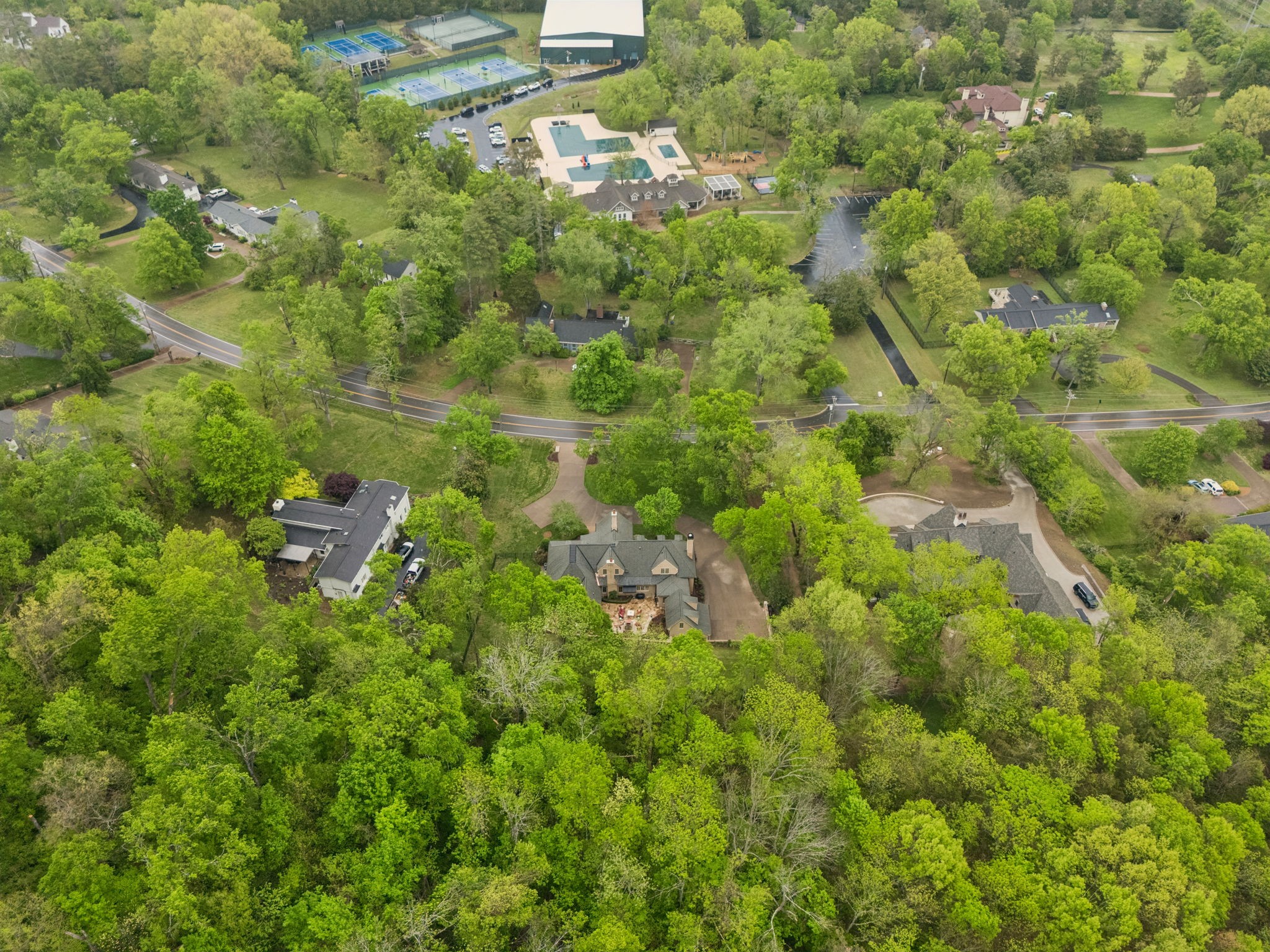 2127 Chickering