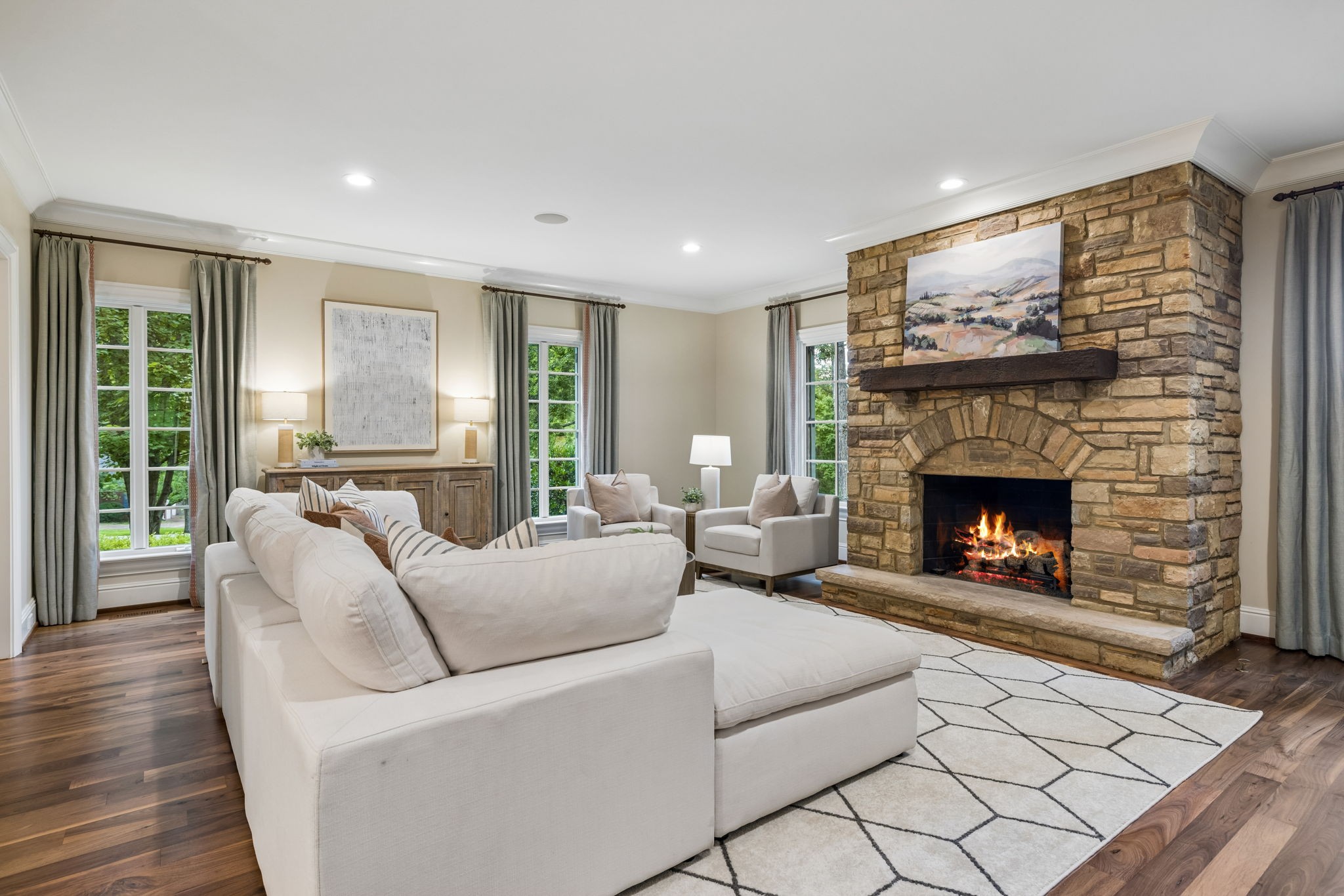 2127 Chickering