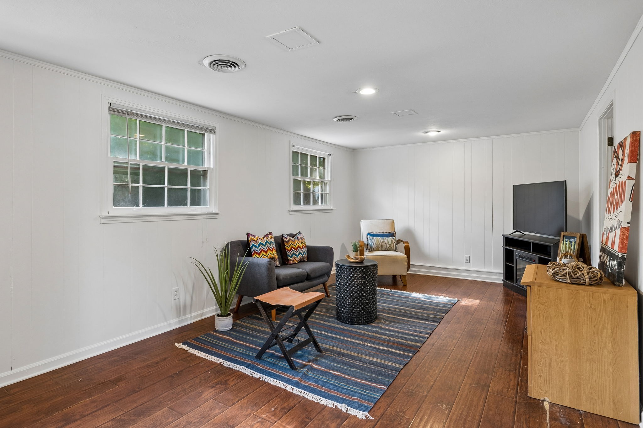 7404 Harness Dr