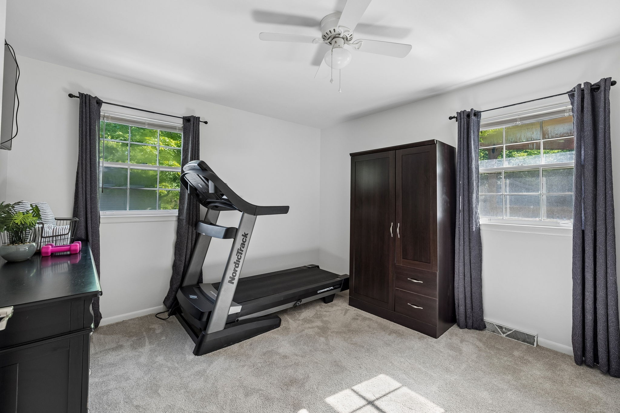 7404 Harness Dr