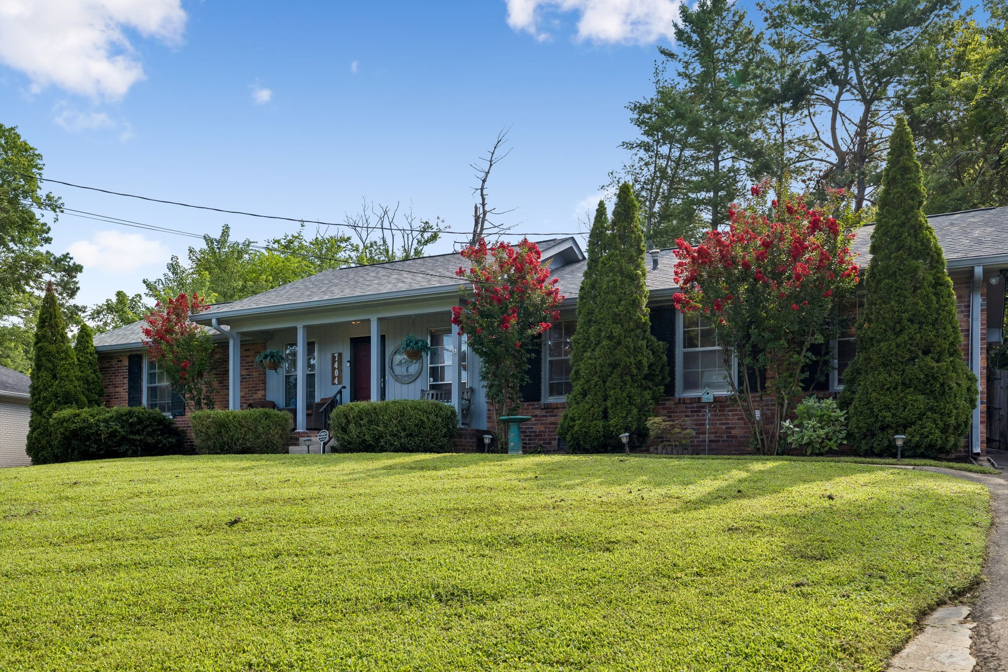 7404 Harness Dr