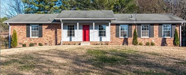 7404 Harness Dr