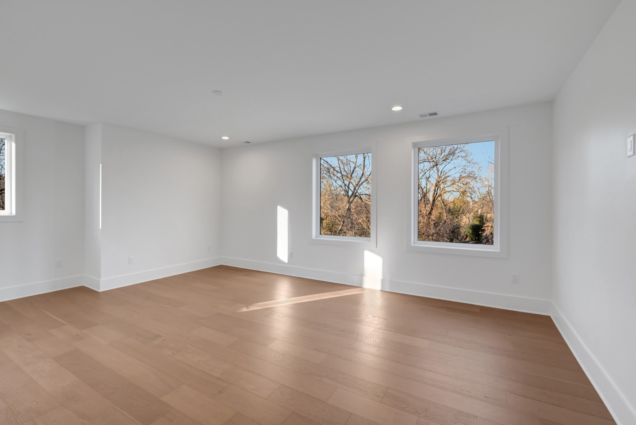 419 Lewisburg Ave