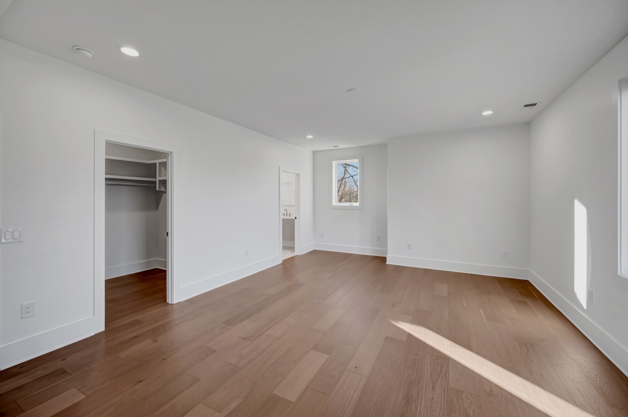 419 Lewisburg Ave