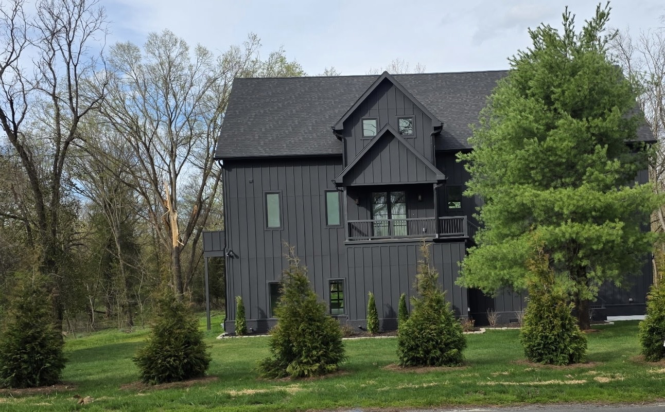 419 Lewisburg Ave