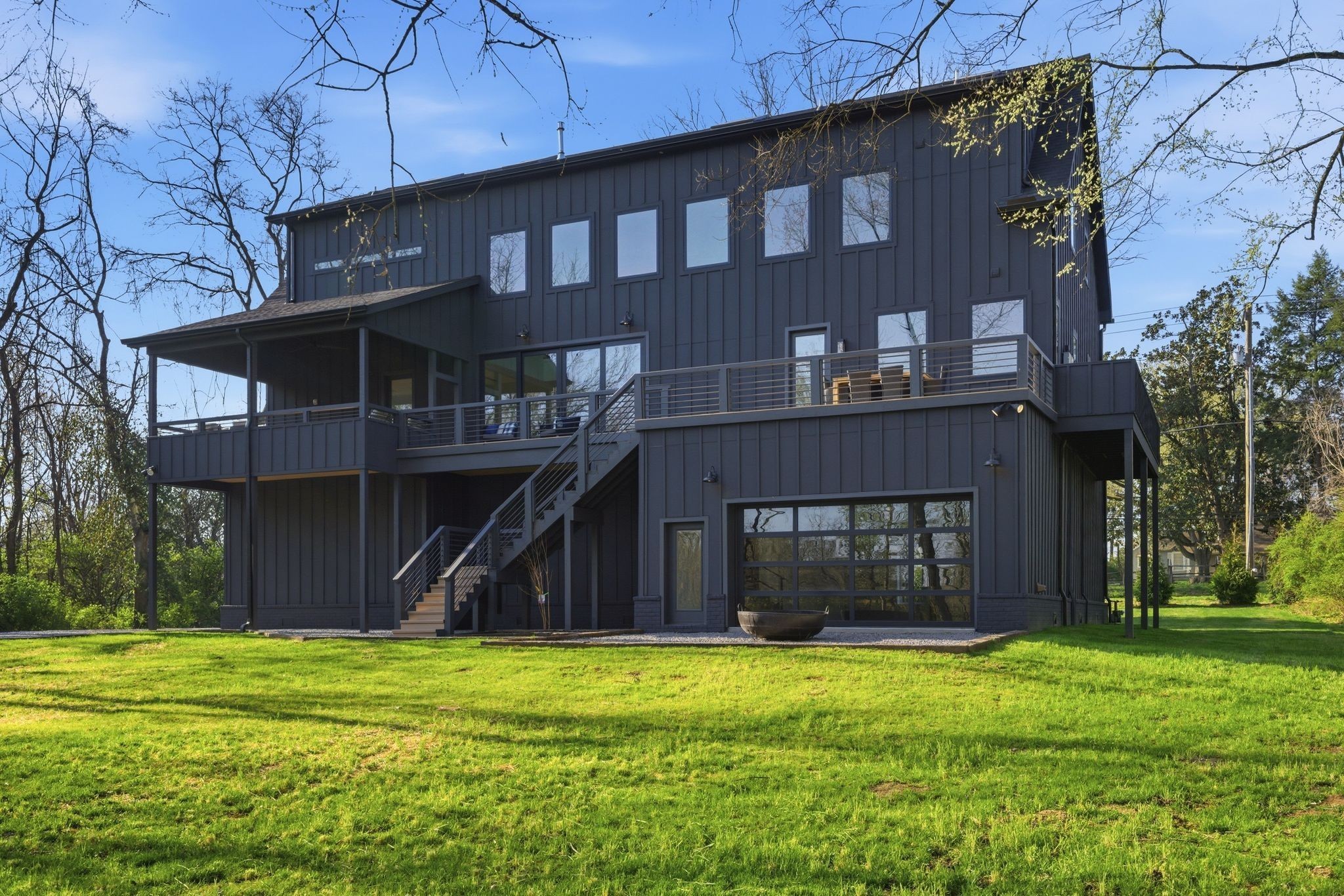 419 Lewisburg Ave