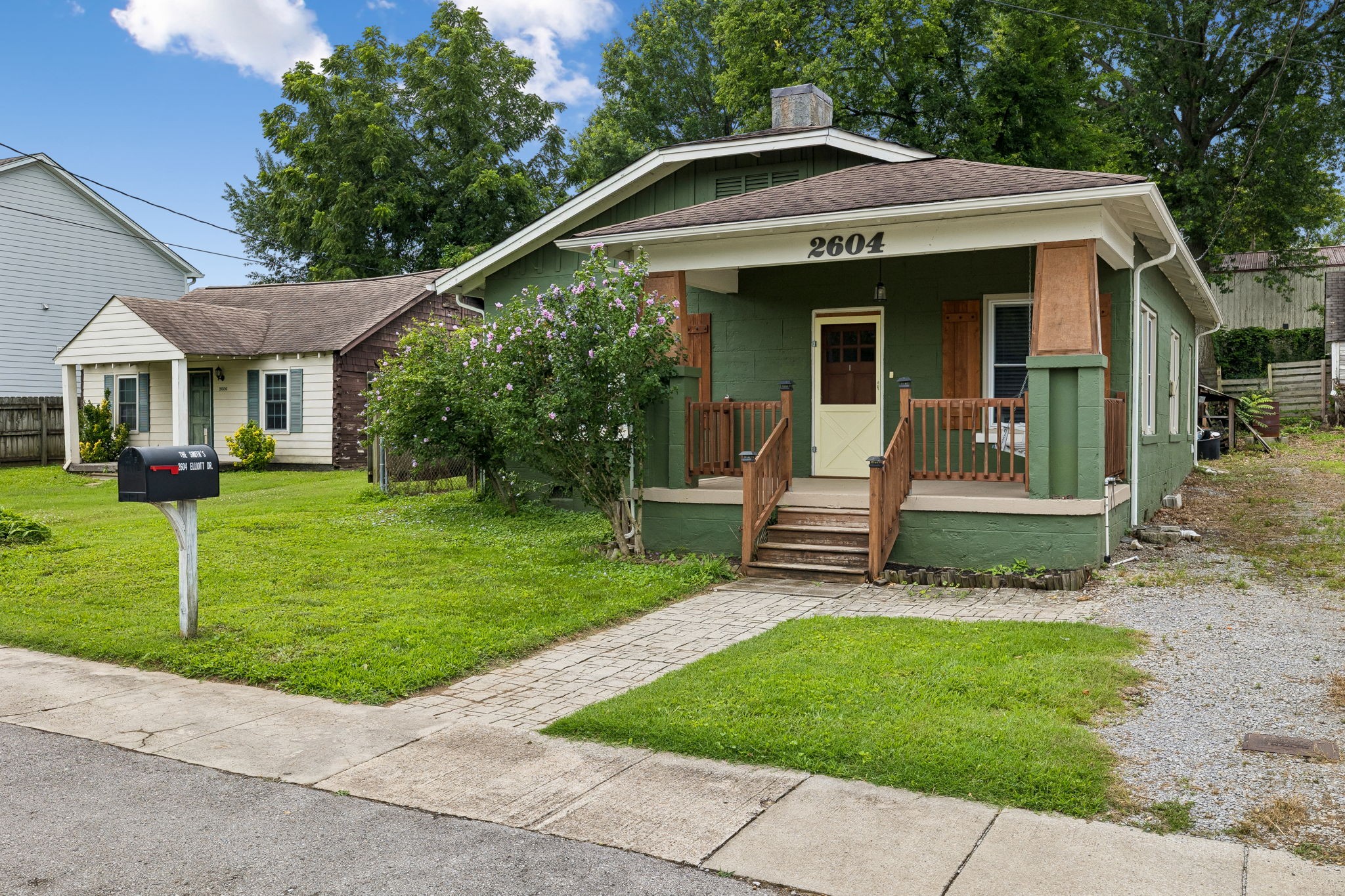 2604 Elliott Dr
