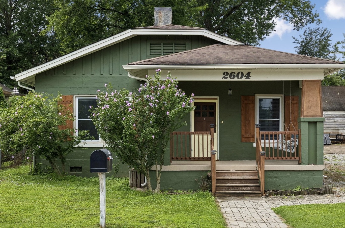 2604 Elliott Dr