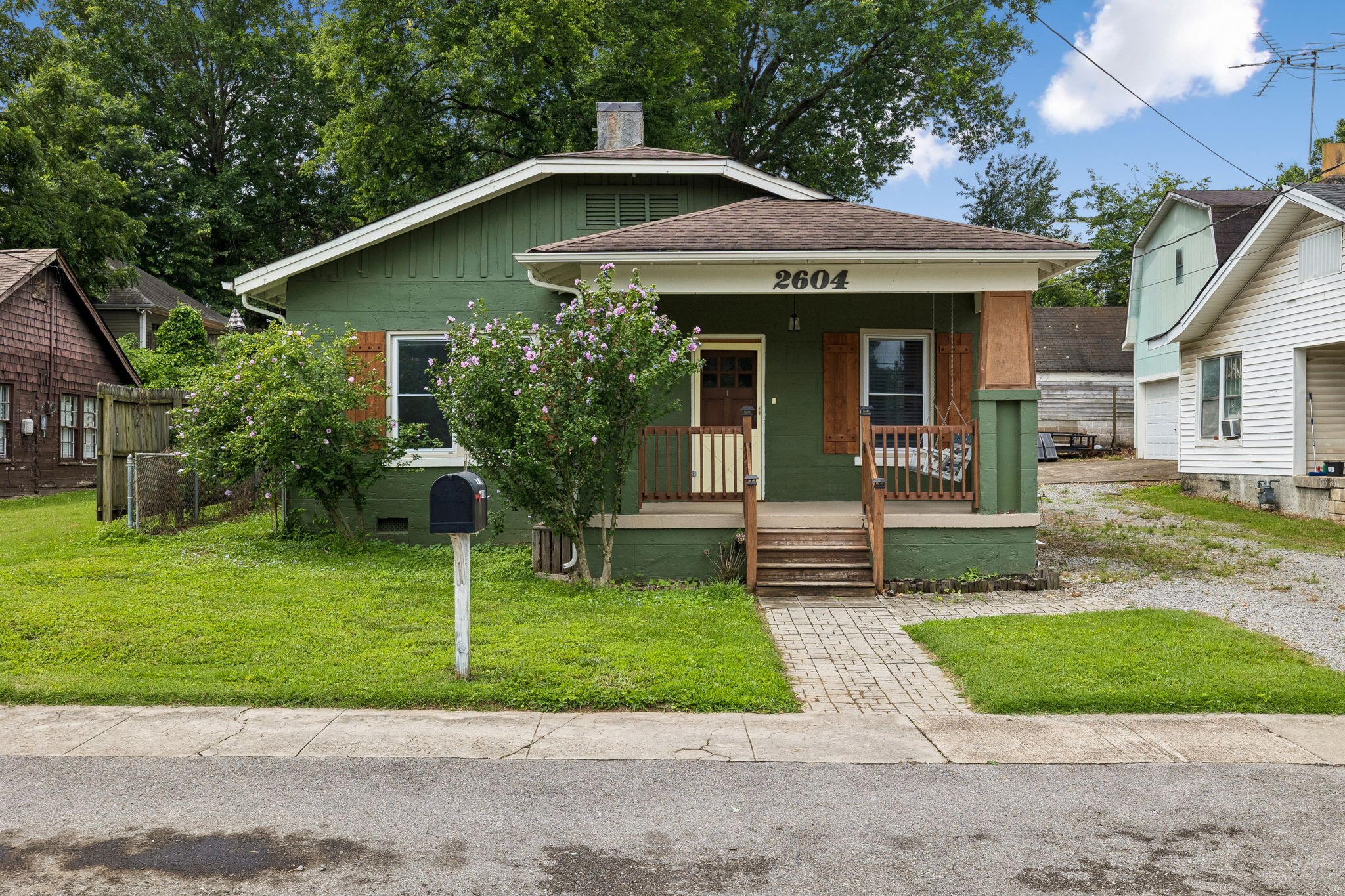 2604 Elliott Dr