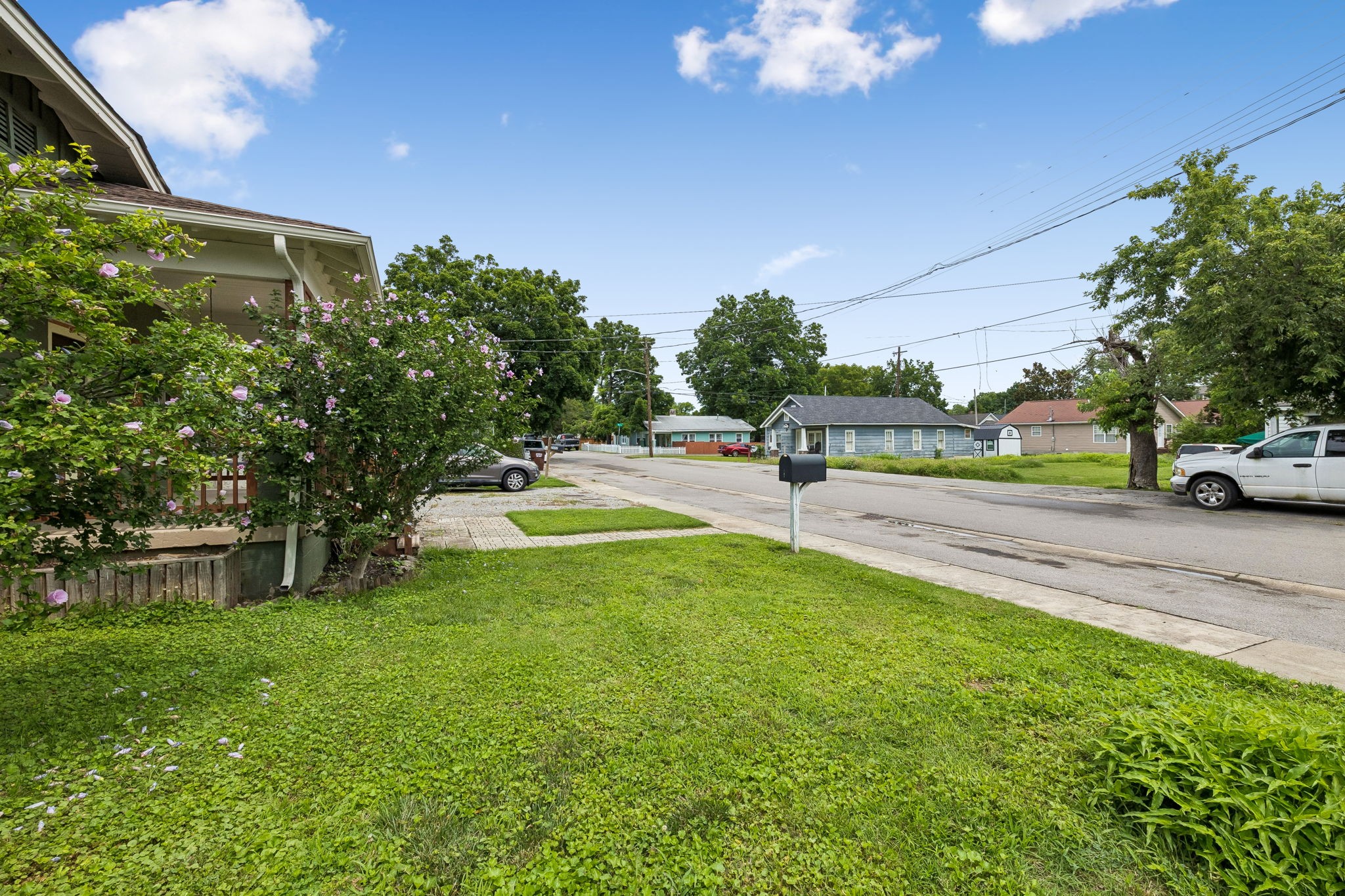 2604 Elliott Dr