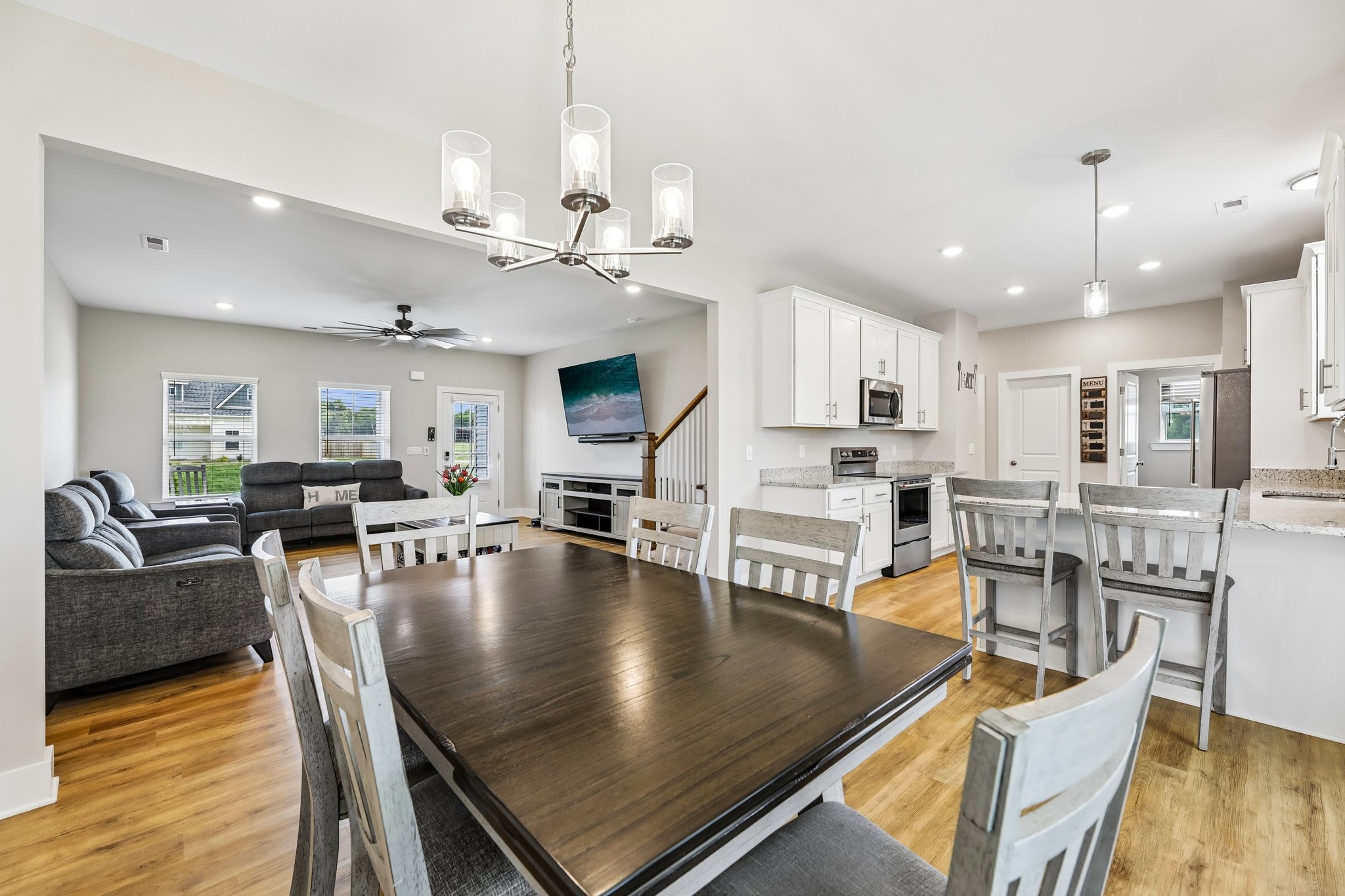 710 Vrabel Rd