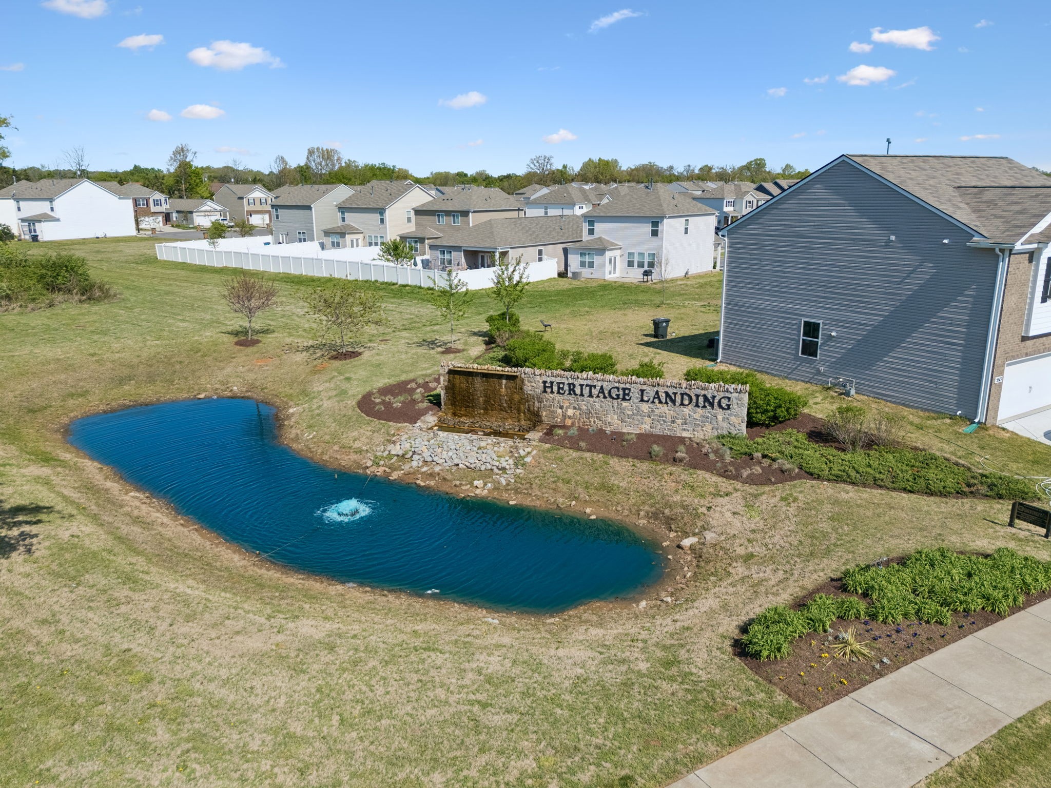 7647 Gunners Landing Dr