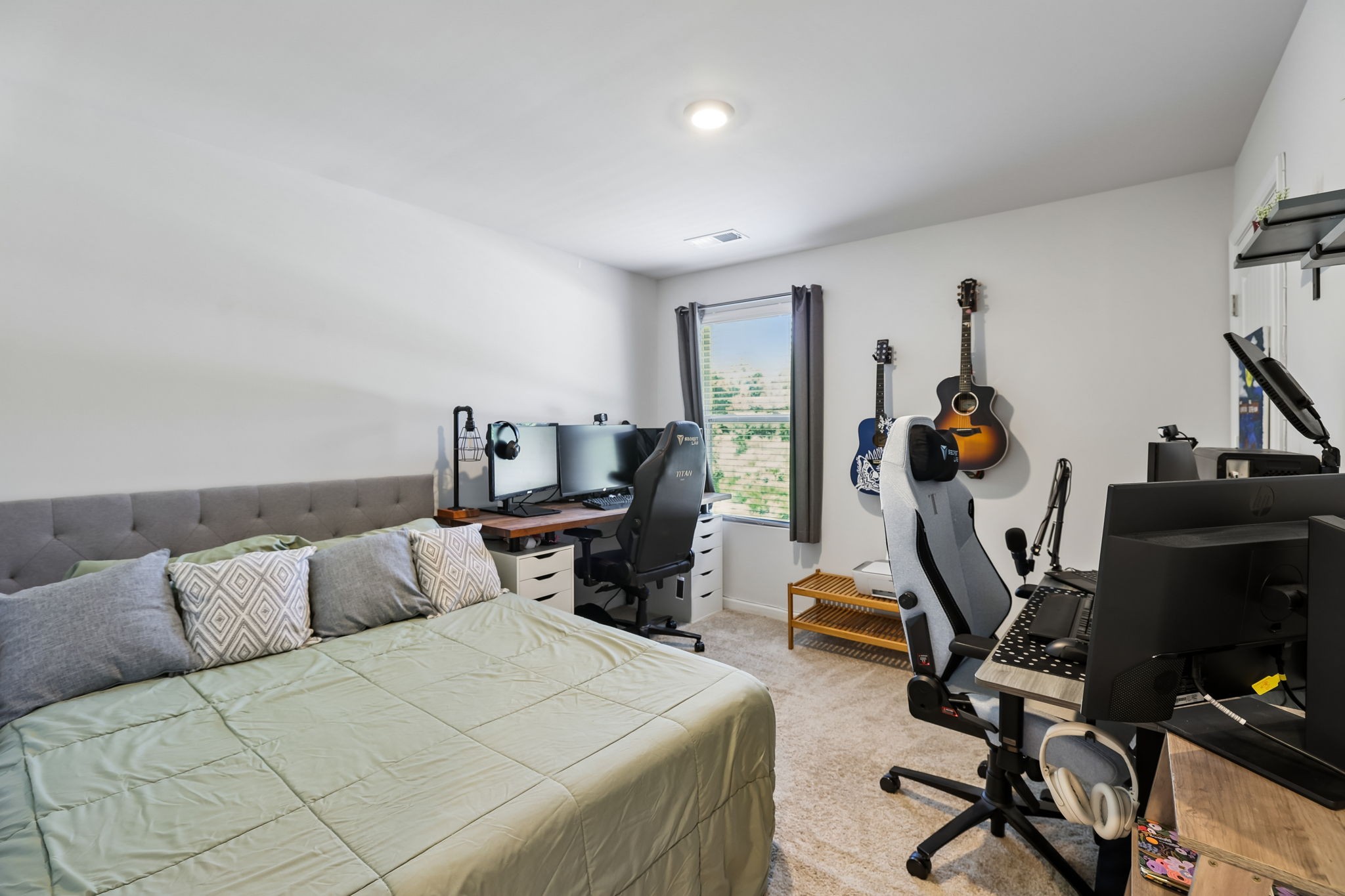 7647 Gunners Landing Dr