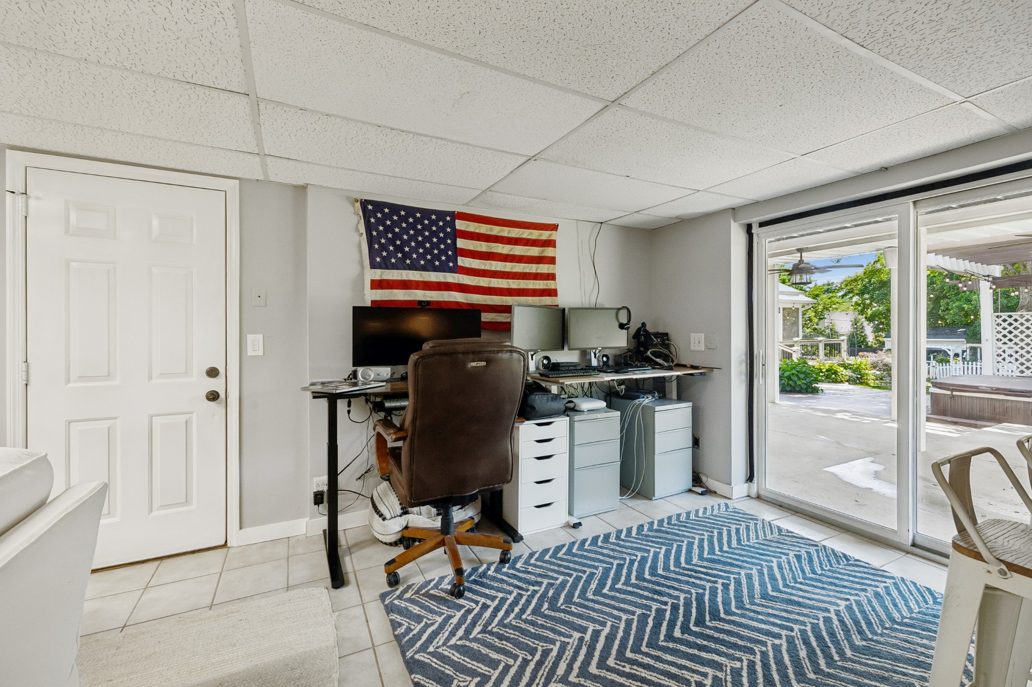552 Overview Ln