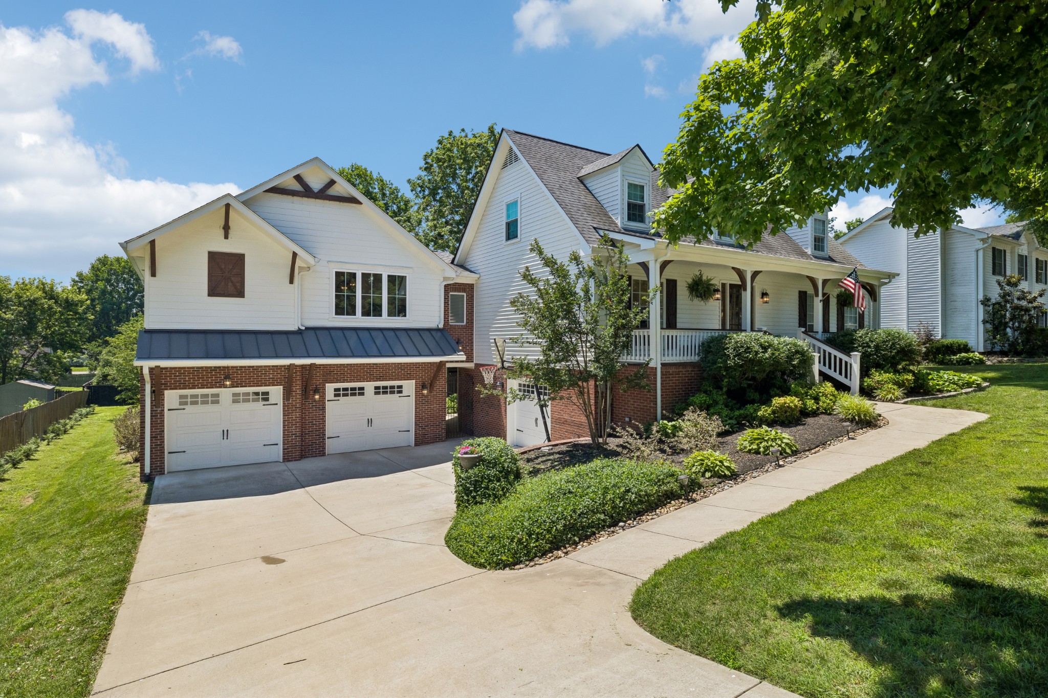 552 Overview Ln