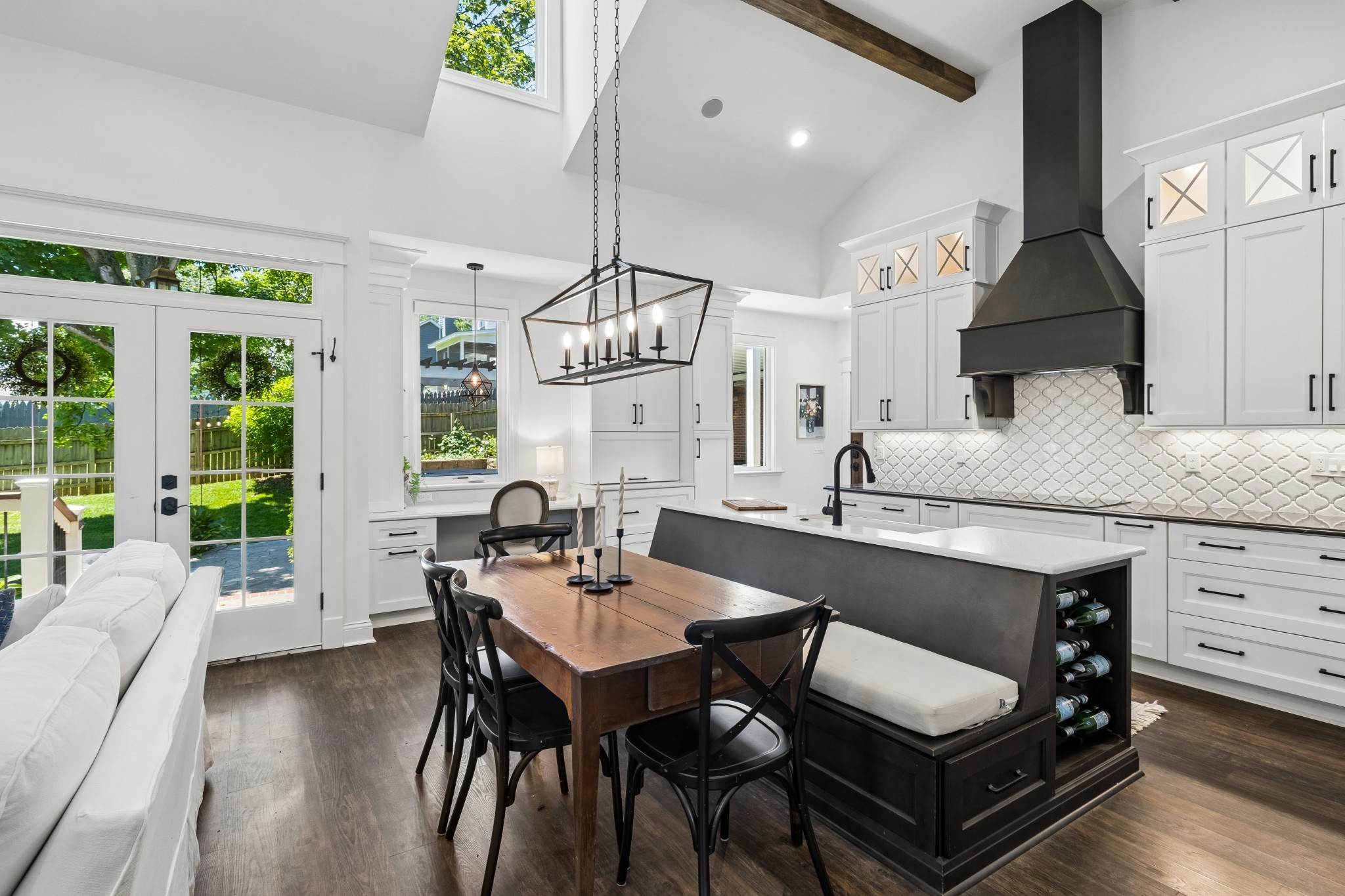552 Overview Ln
