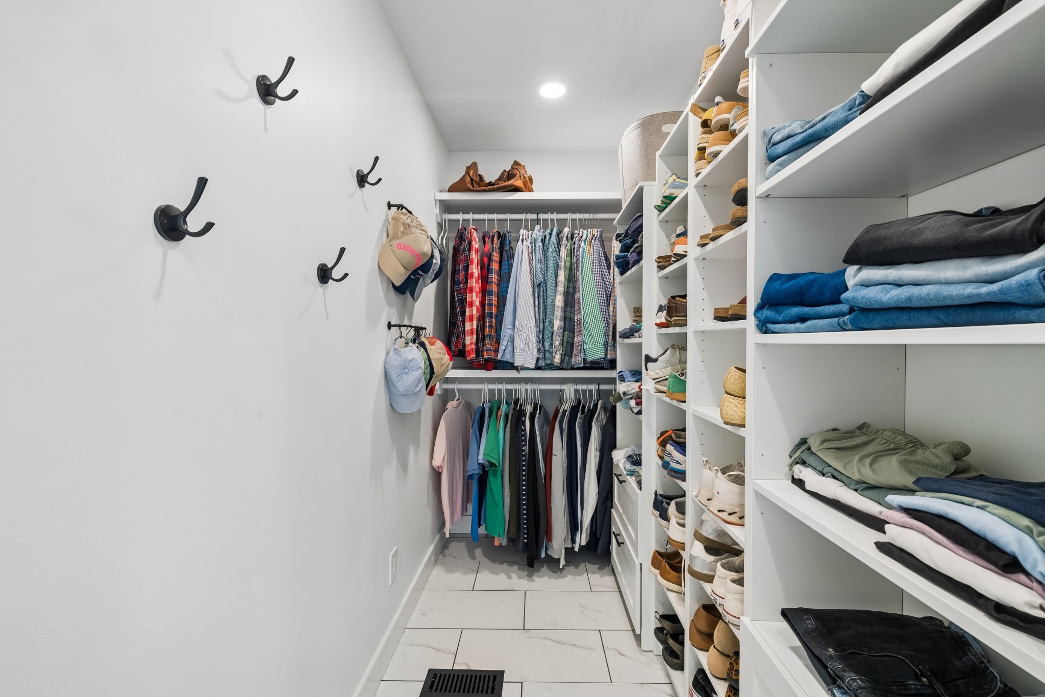 552 Overview Ln