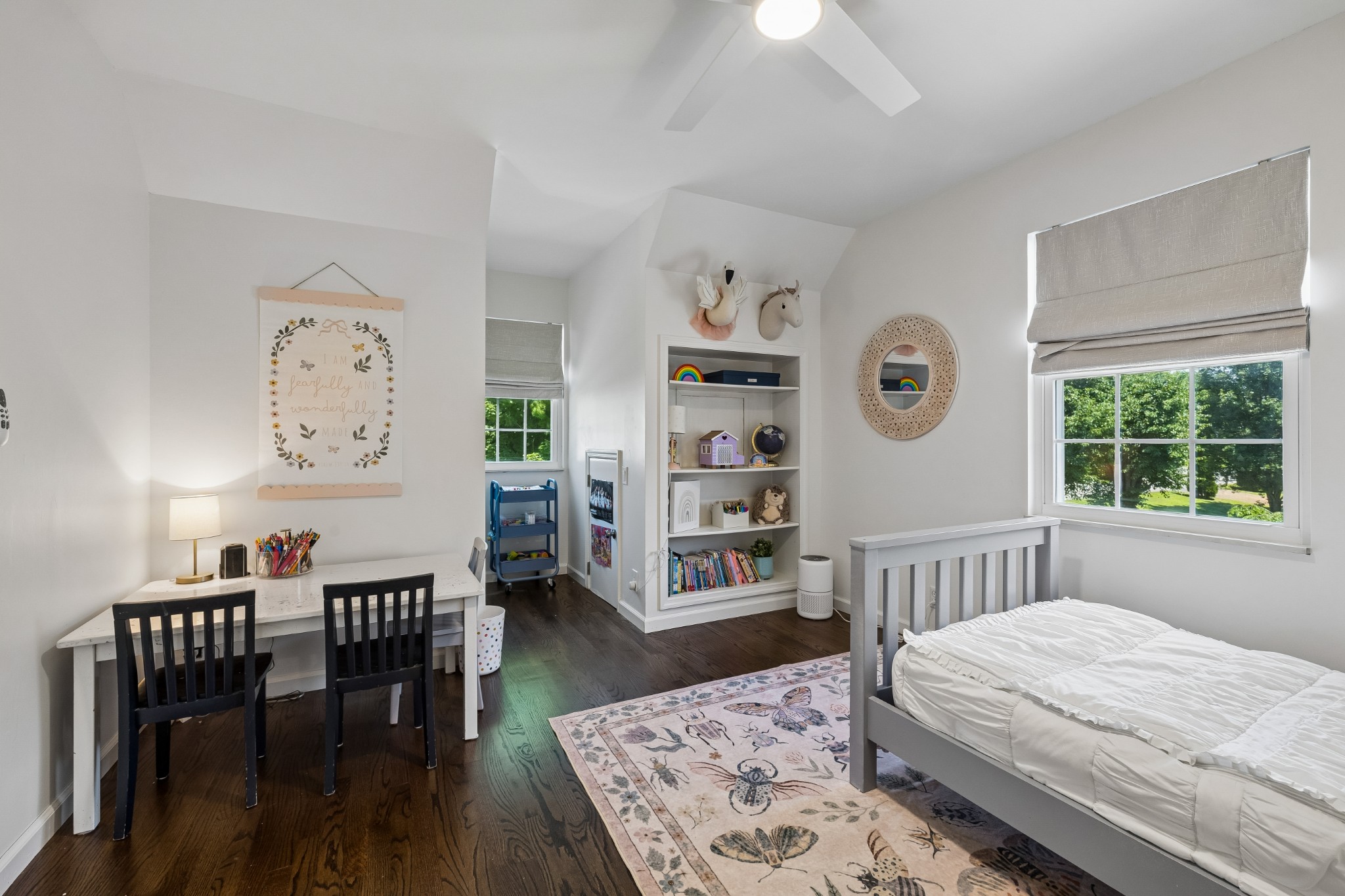 552 Overview Ln