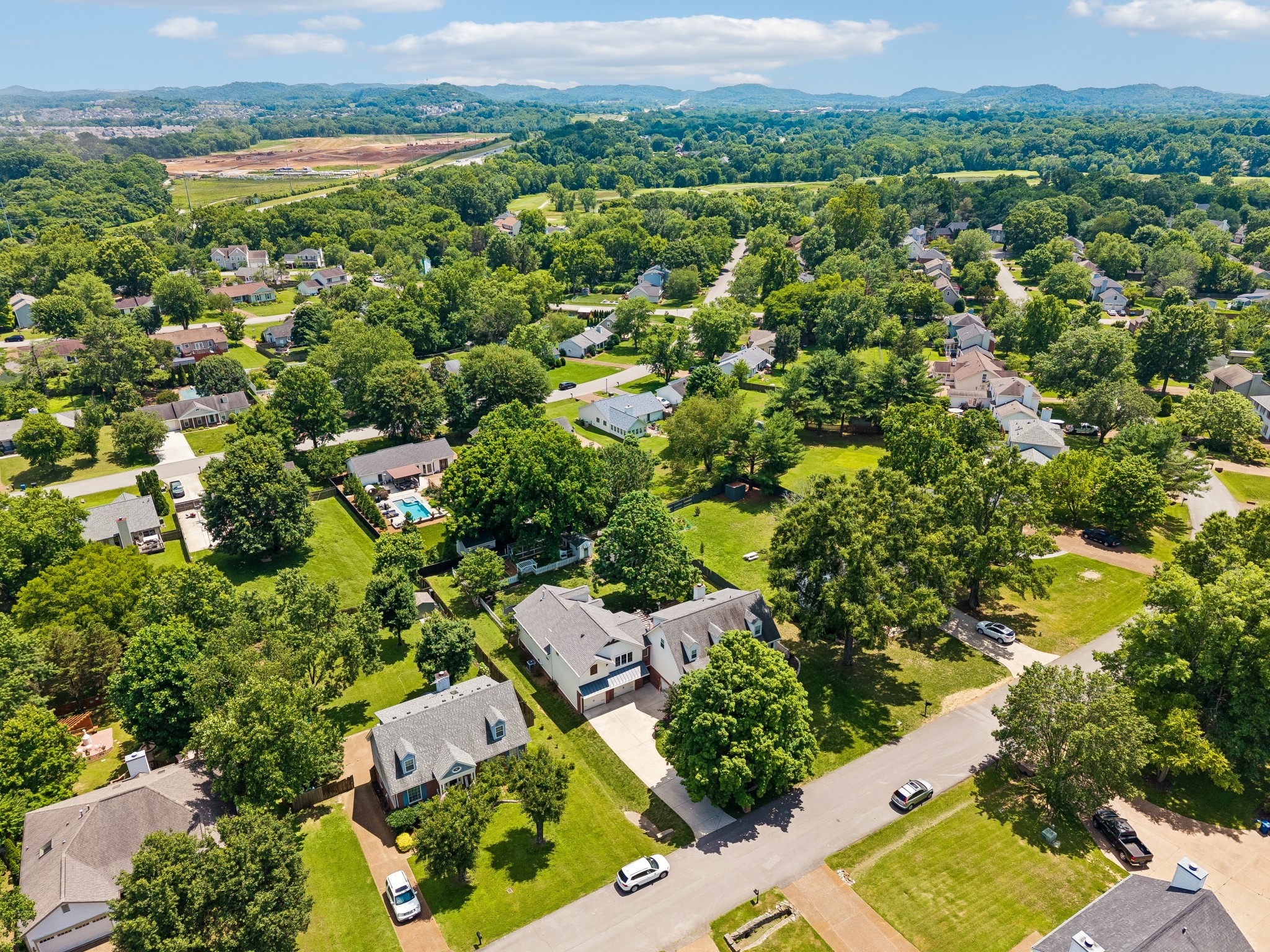 552 Overview Ln