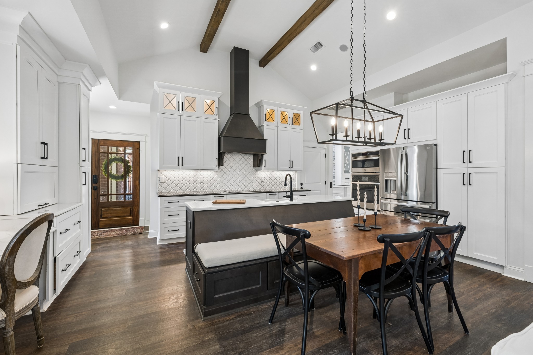 552 Overview Ln