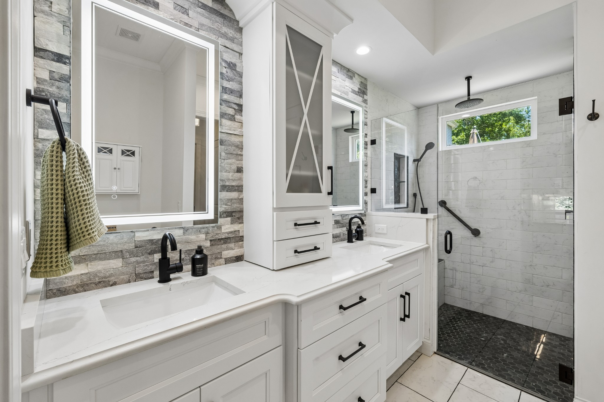 552 Overview Ln
