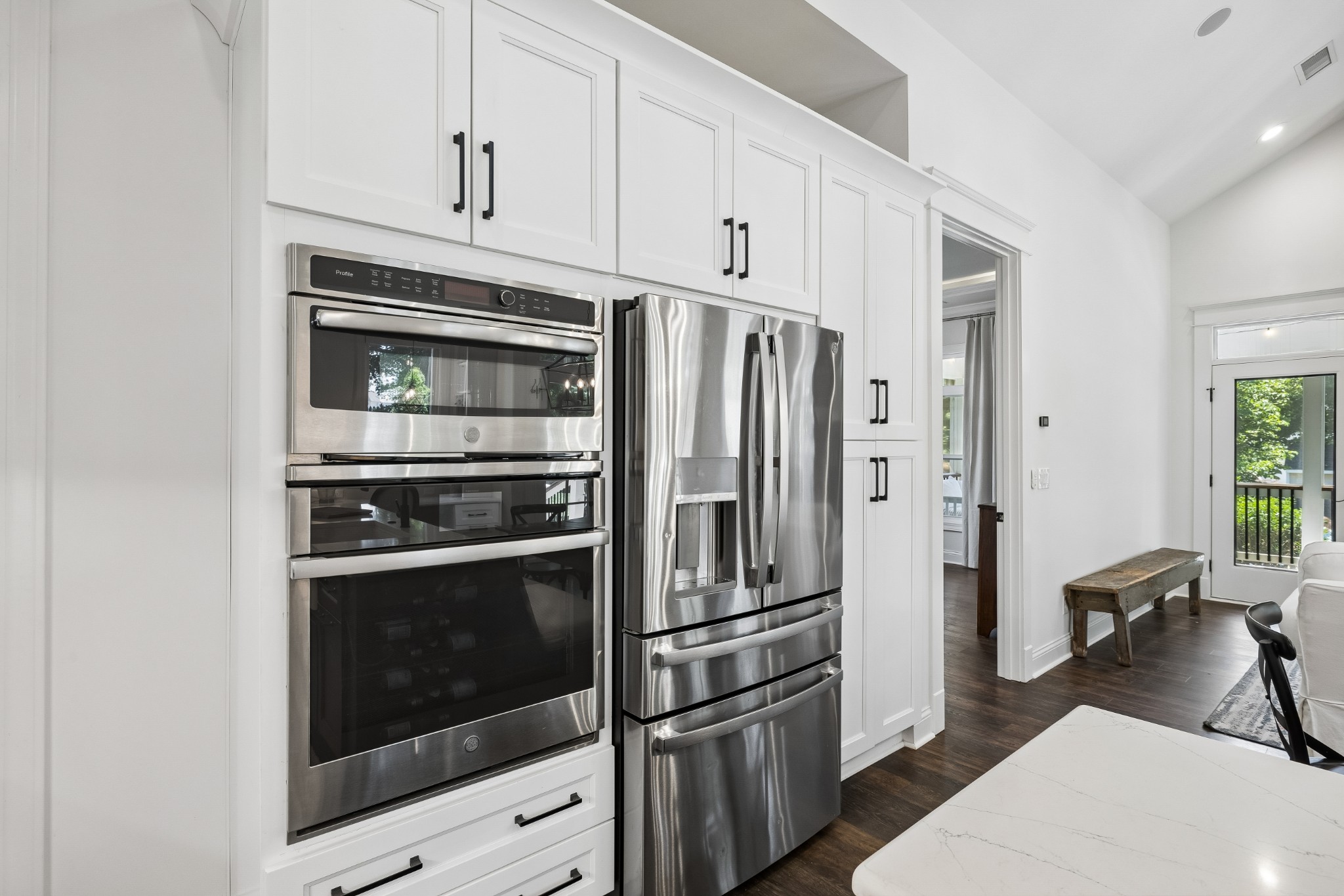 552 Overview Ln