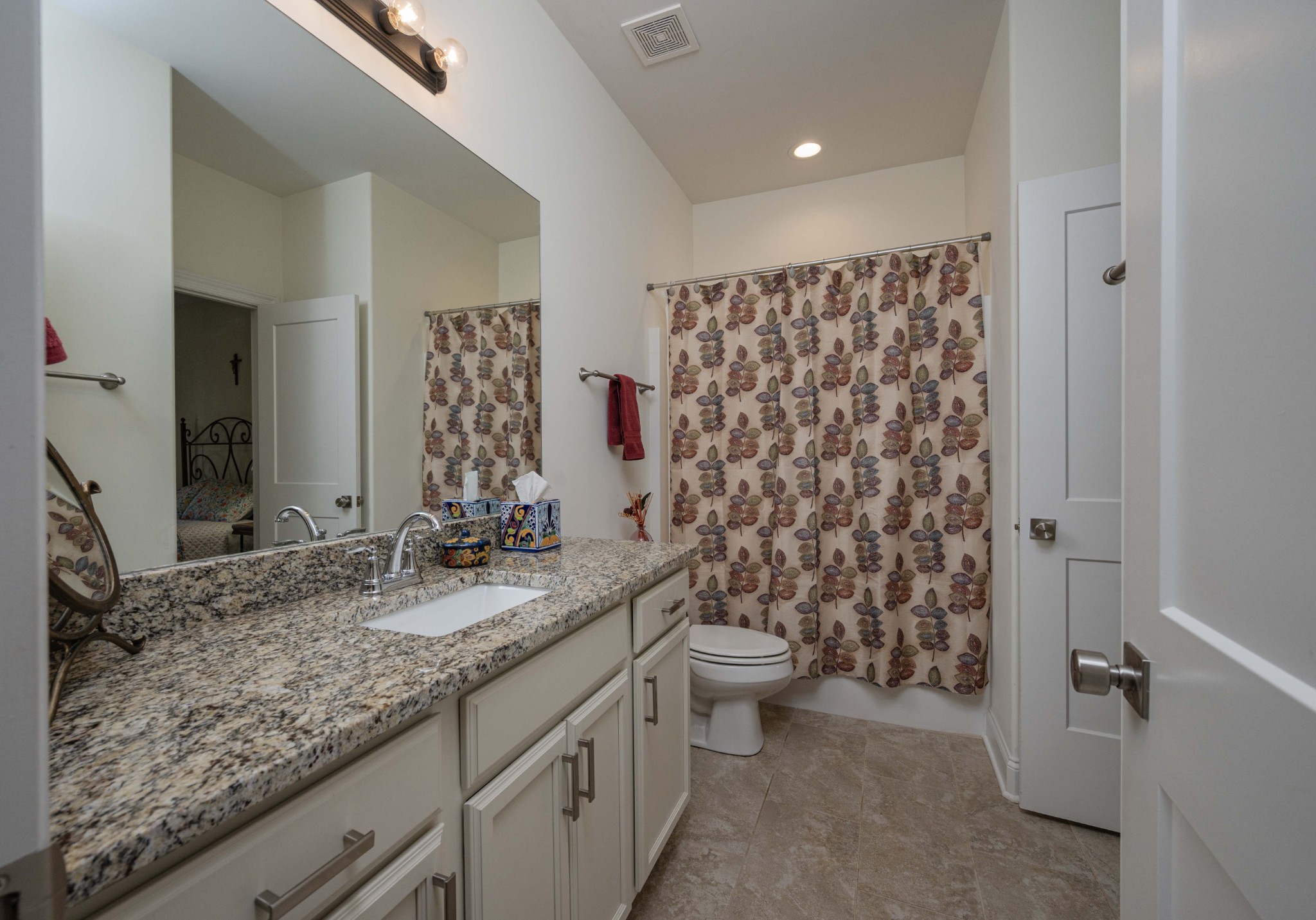 3520 Pershing Dr
