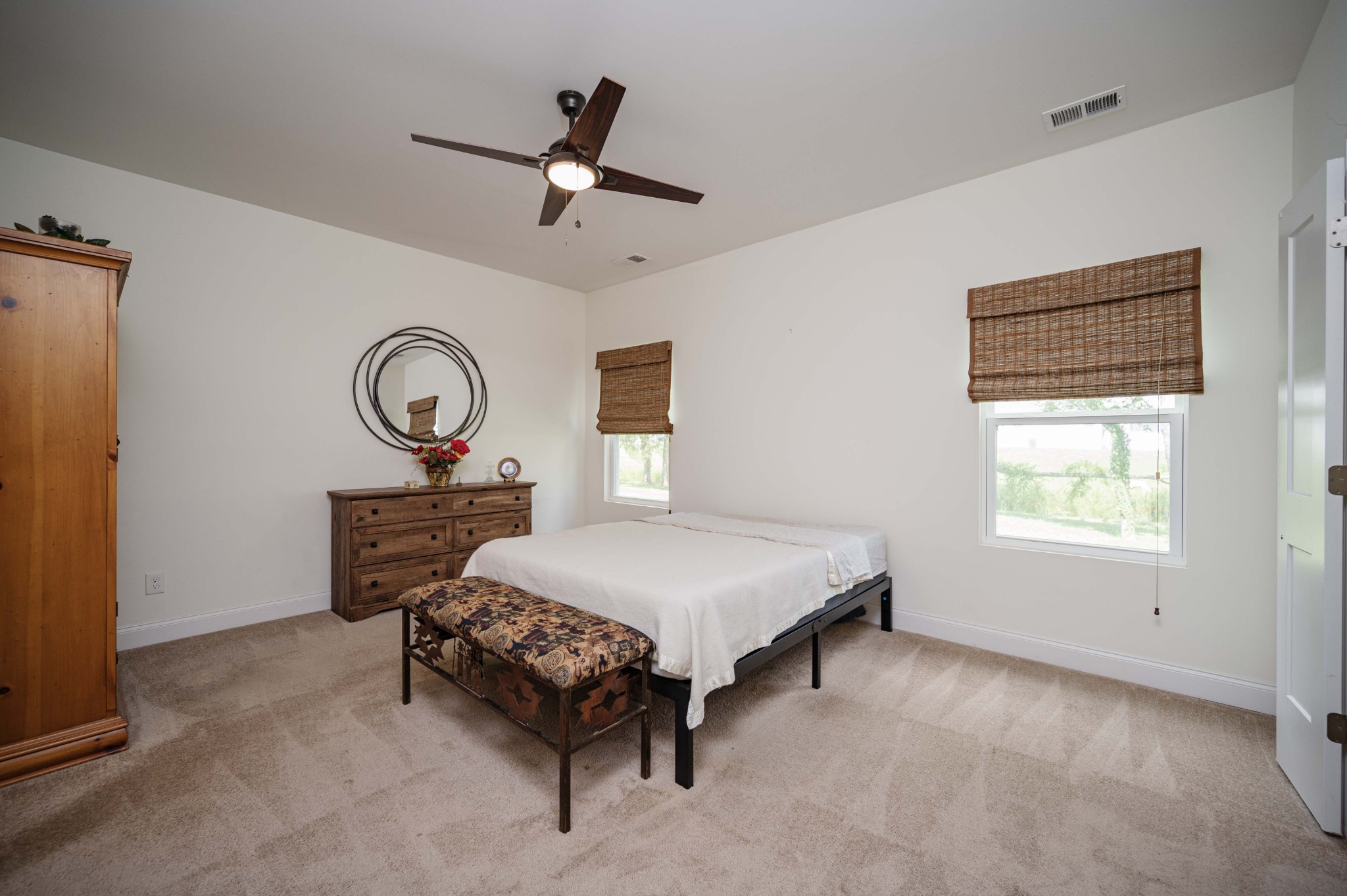 3520 Pershing Dr