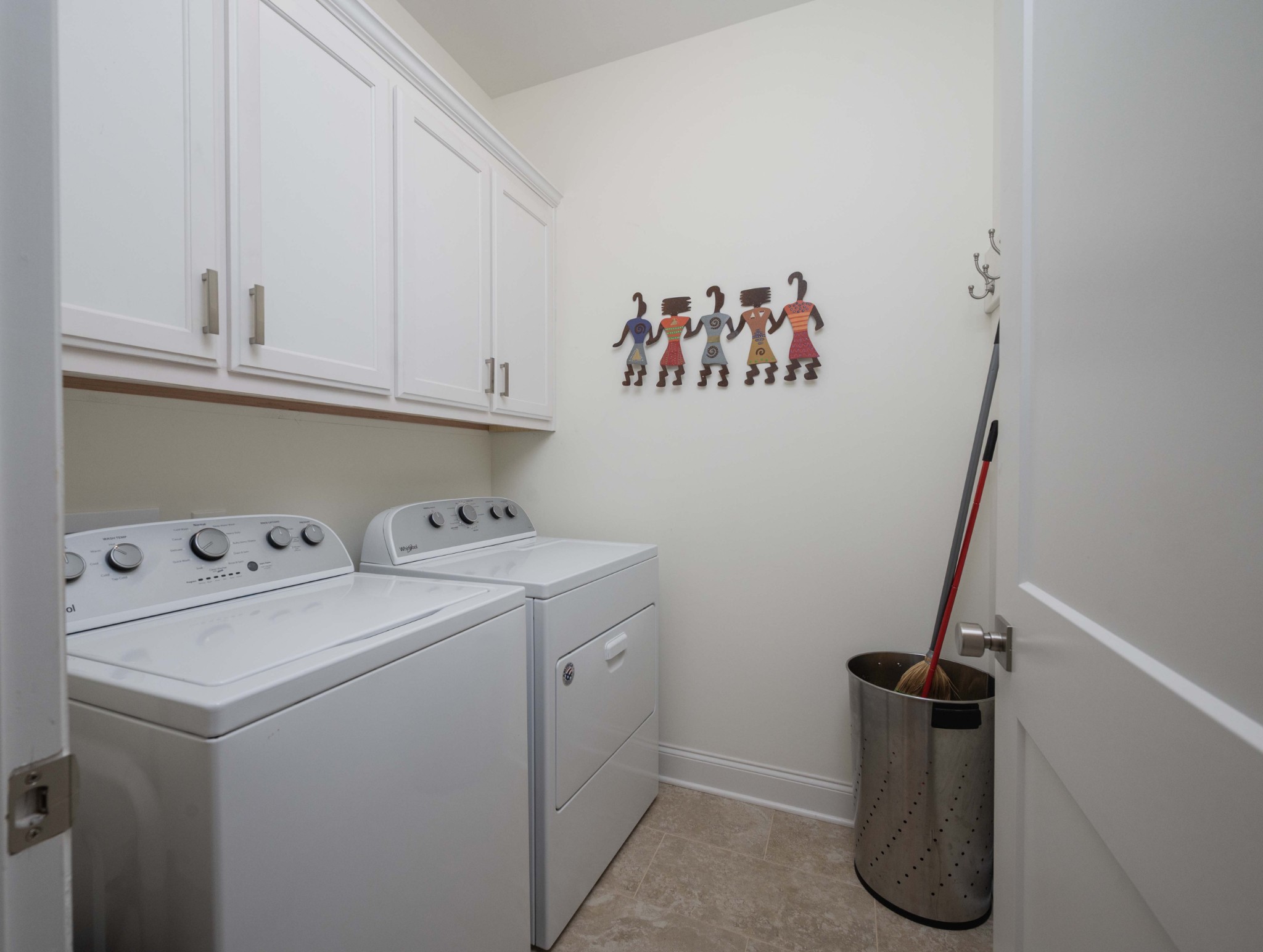 3520 Pershing Dr