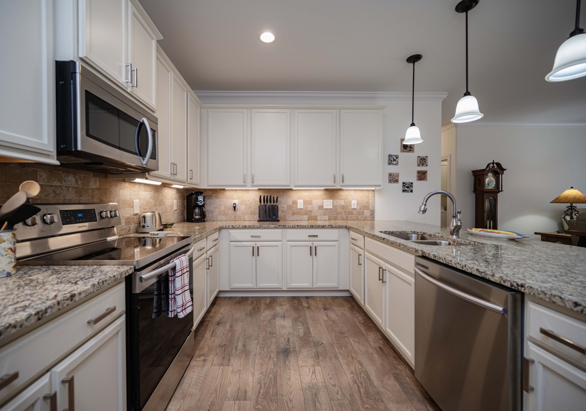 3520 Pershing Dr