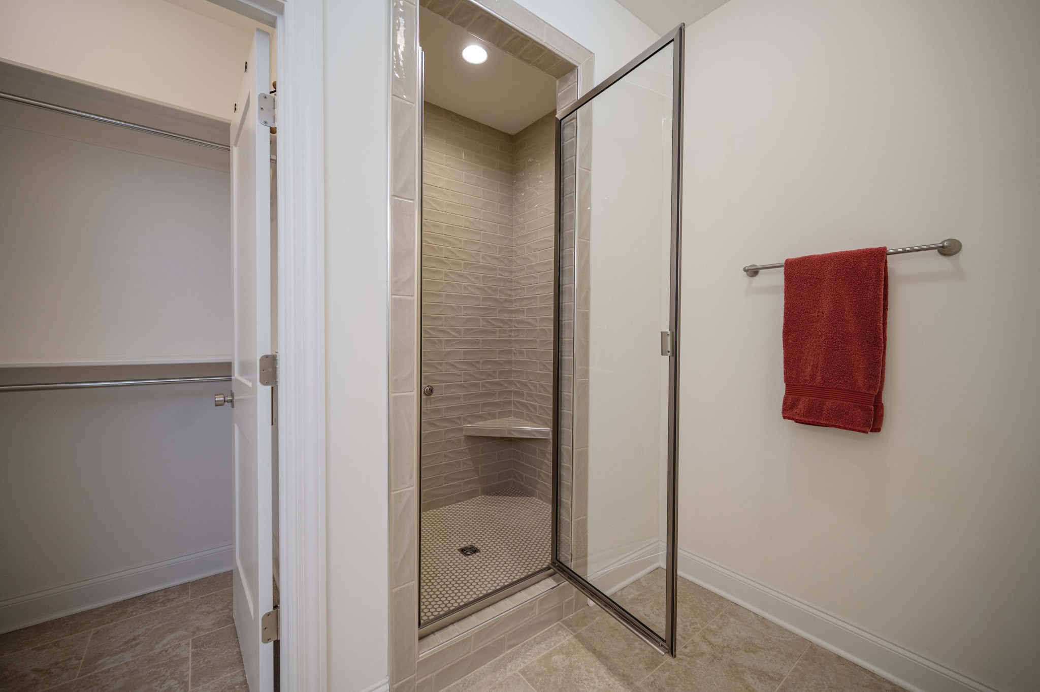 3520 Pershing Dr