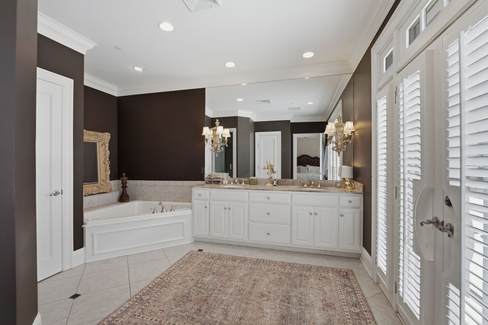 4000 West End Ave Unit: 101