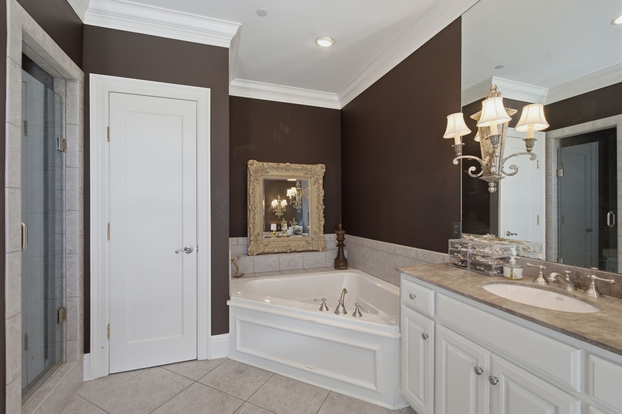 4000 West End Ave Unit: 101