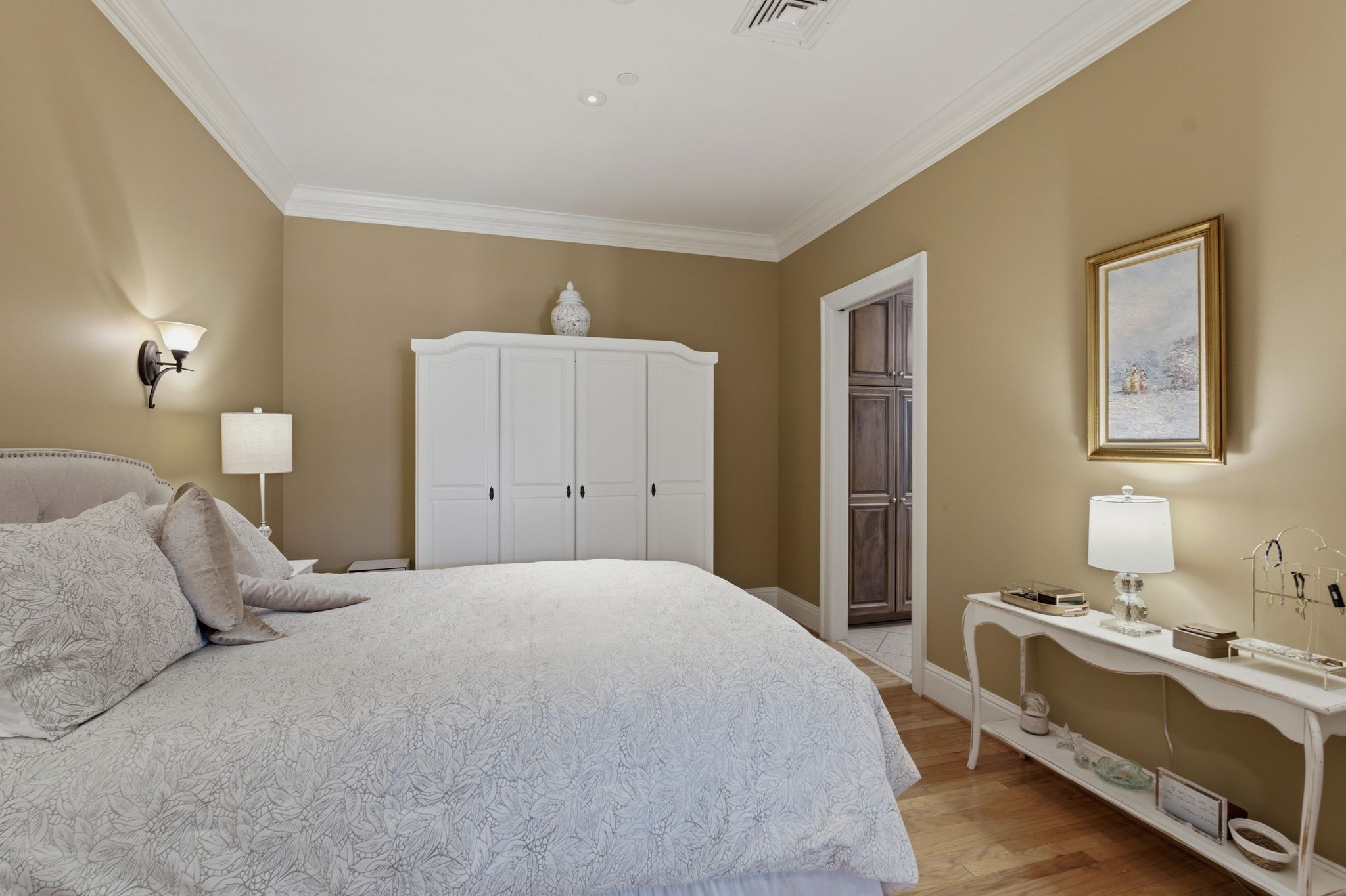 4000 West End Ave Unit: 101