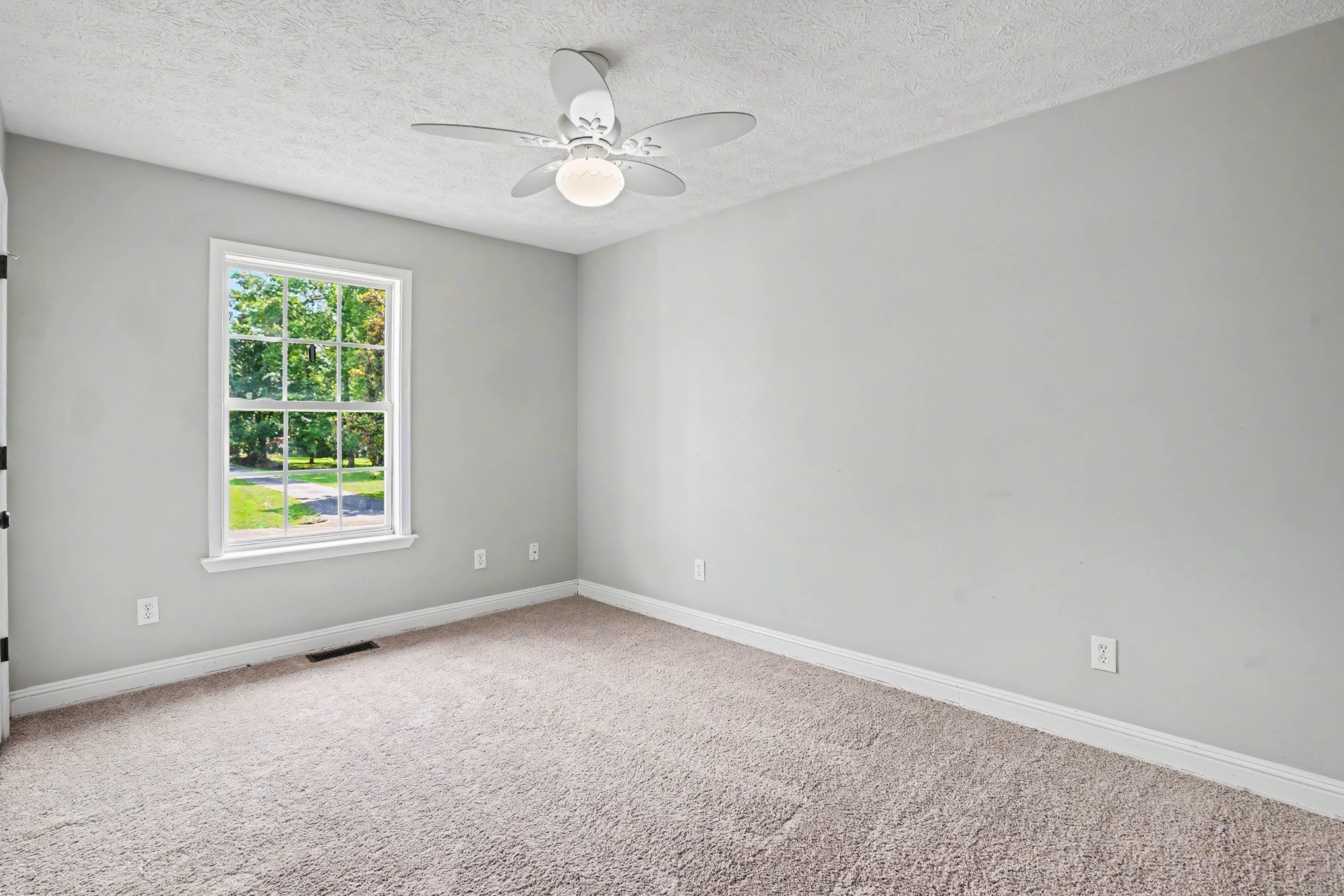 187 S Palmers Chapel Rd