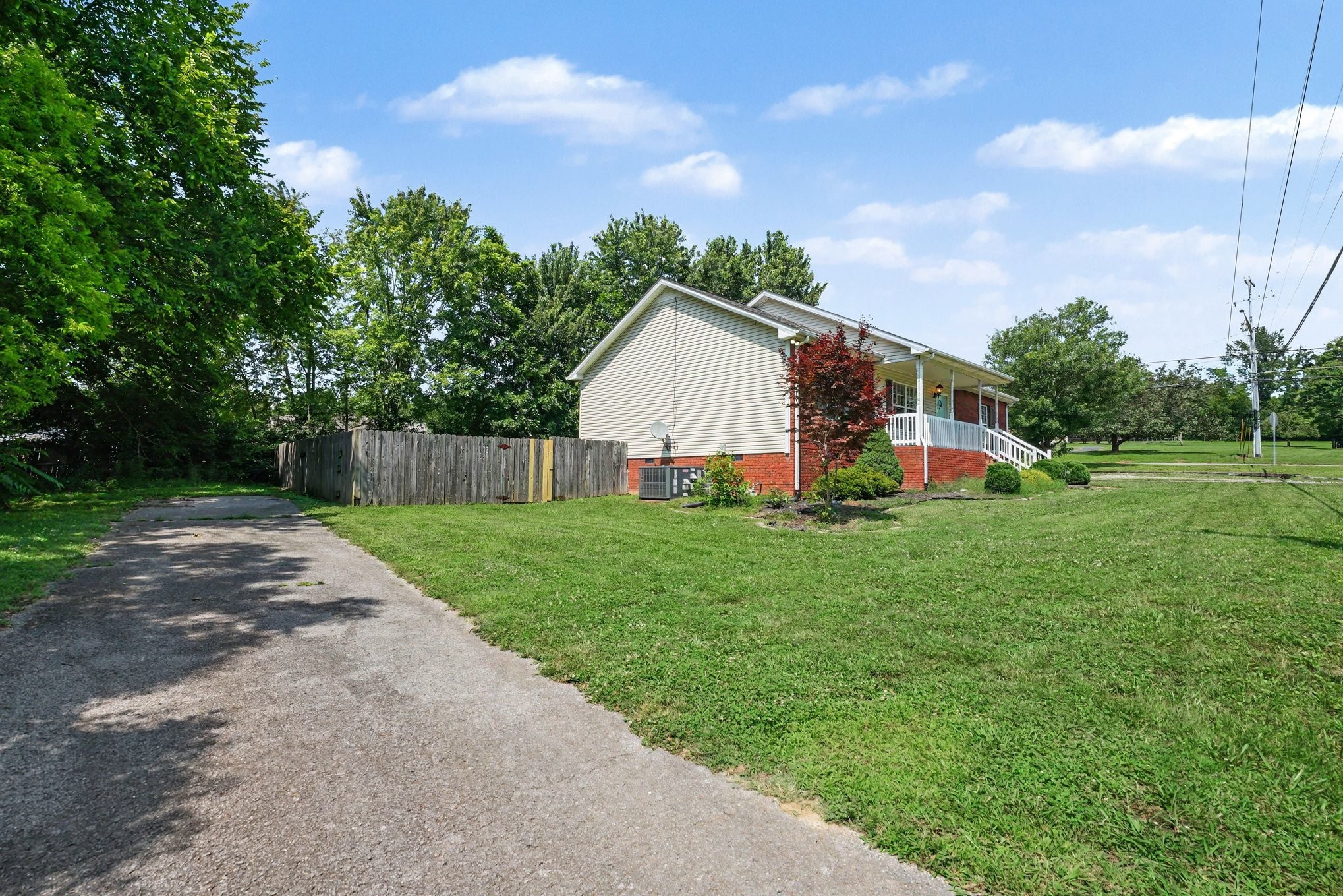 187 S Palmers Chapel Rd