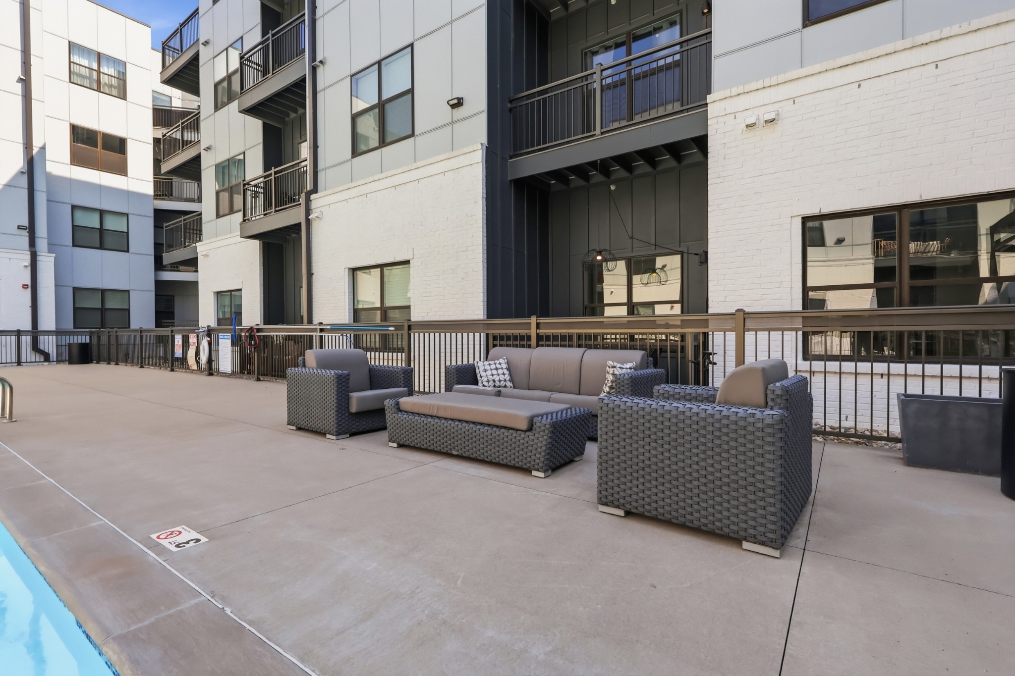 1677 54th Ave, N Unit: 320