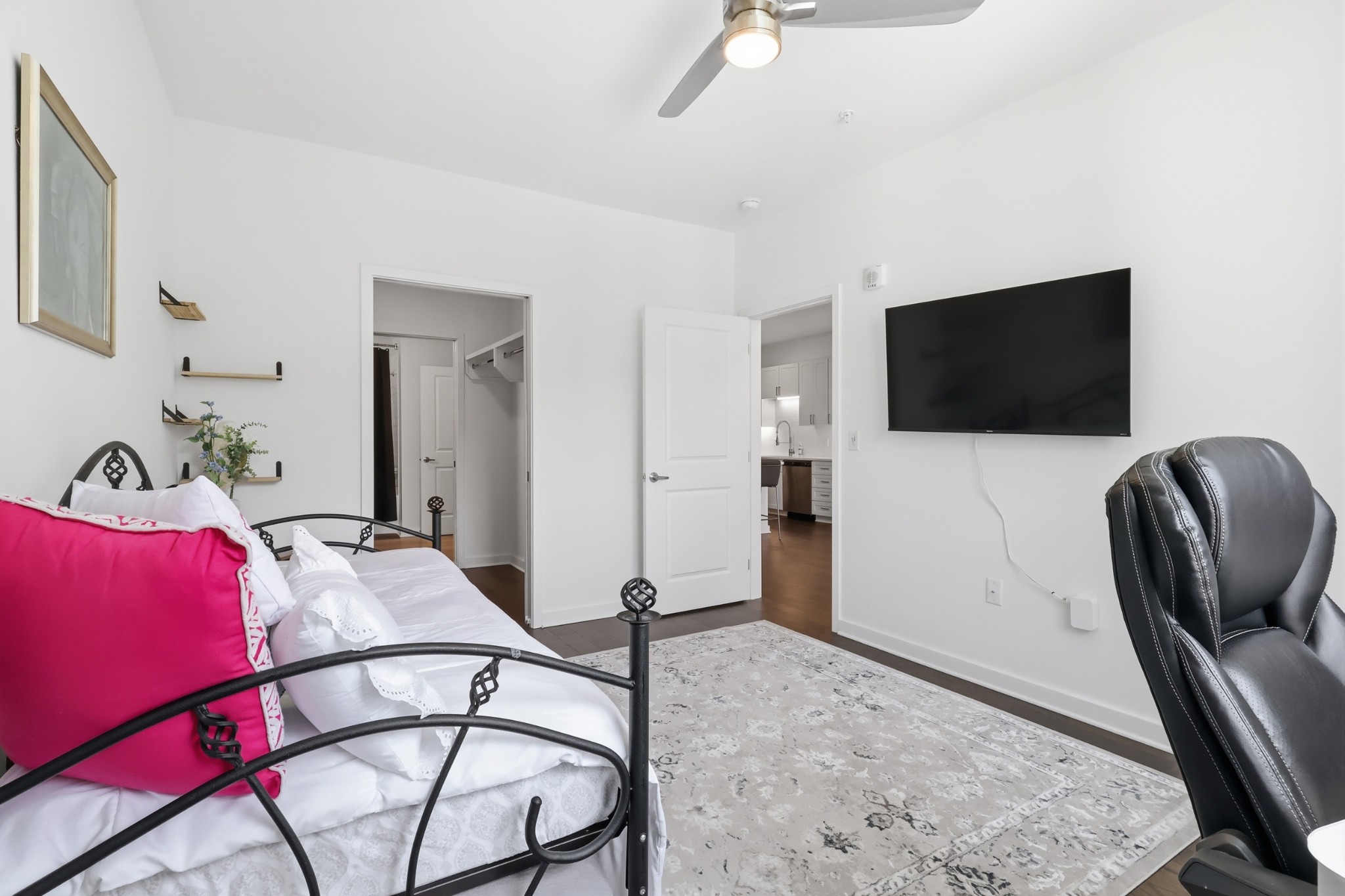 1677 54th Ave, N Unit: 320