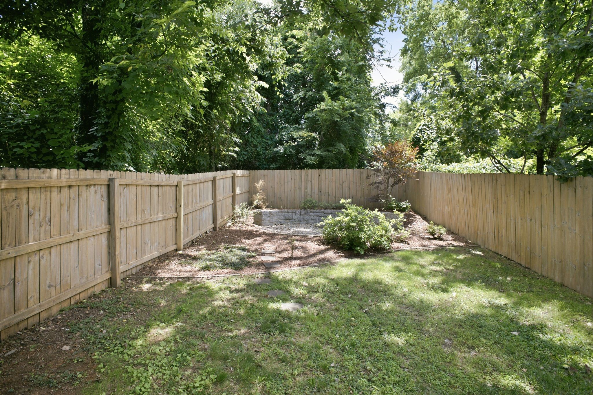 557A Hamilton Ave