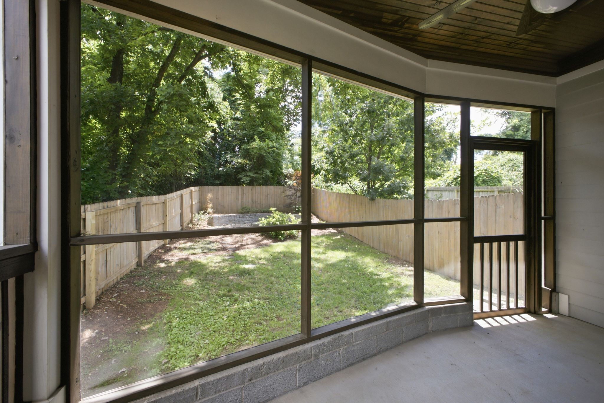557A Hamilton Ave