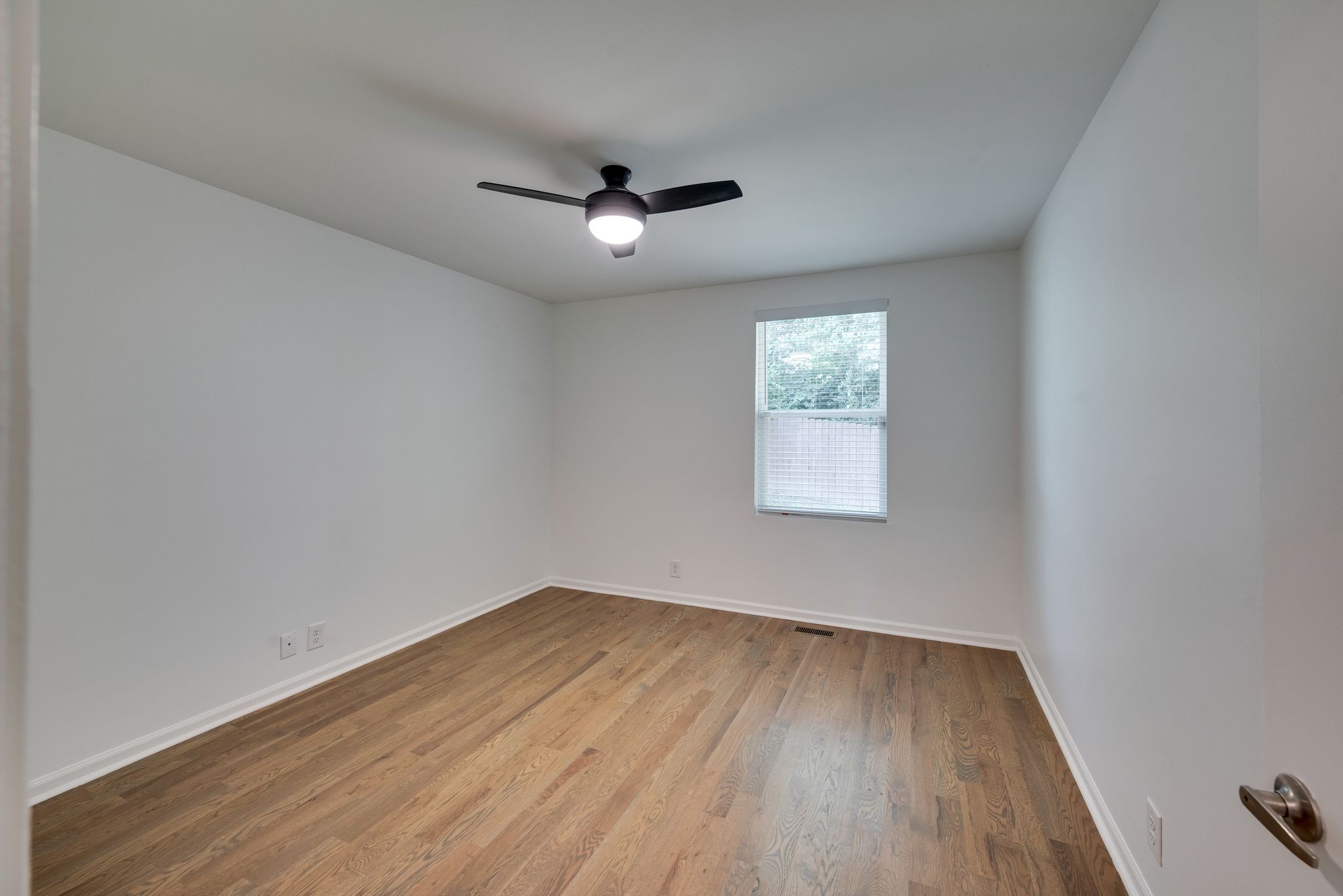 2322 Hidden Terrace Ct