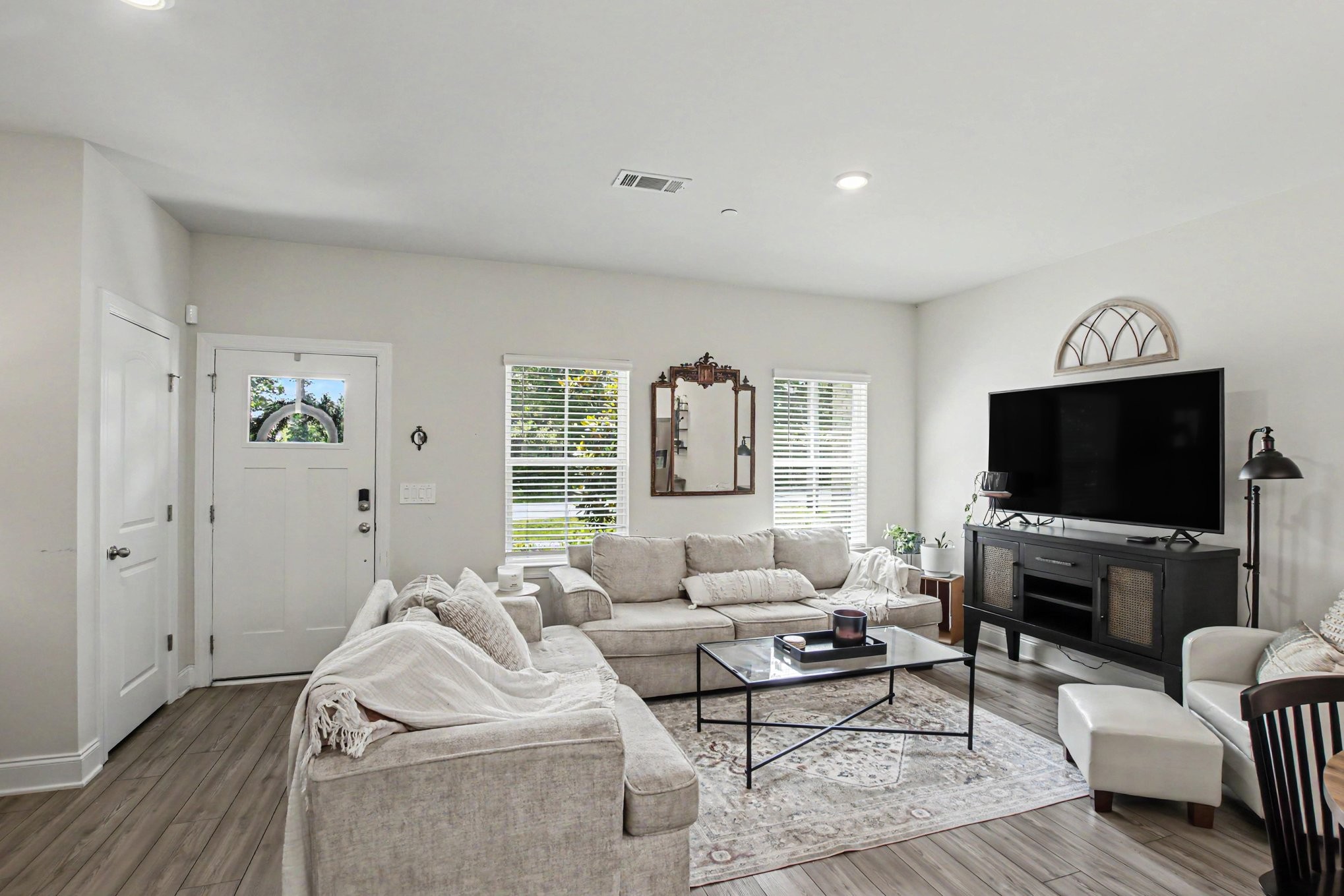 204 Douglas Bend Rd Unit: 504
