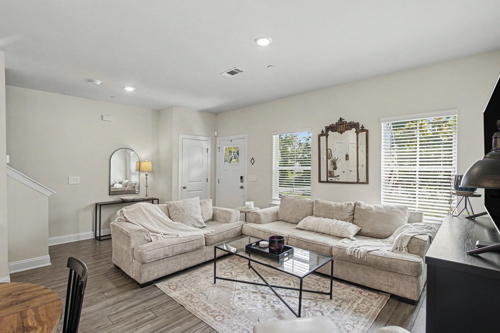 204 Douglas Bend Rd Unit: 504
