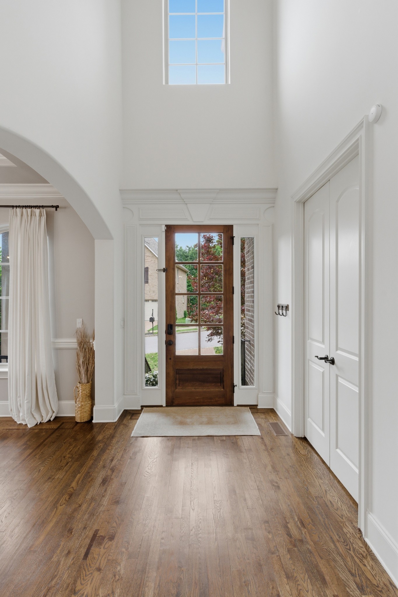 548 Summit Oaks Ct